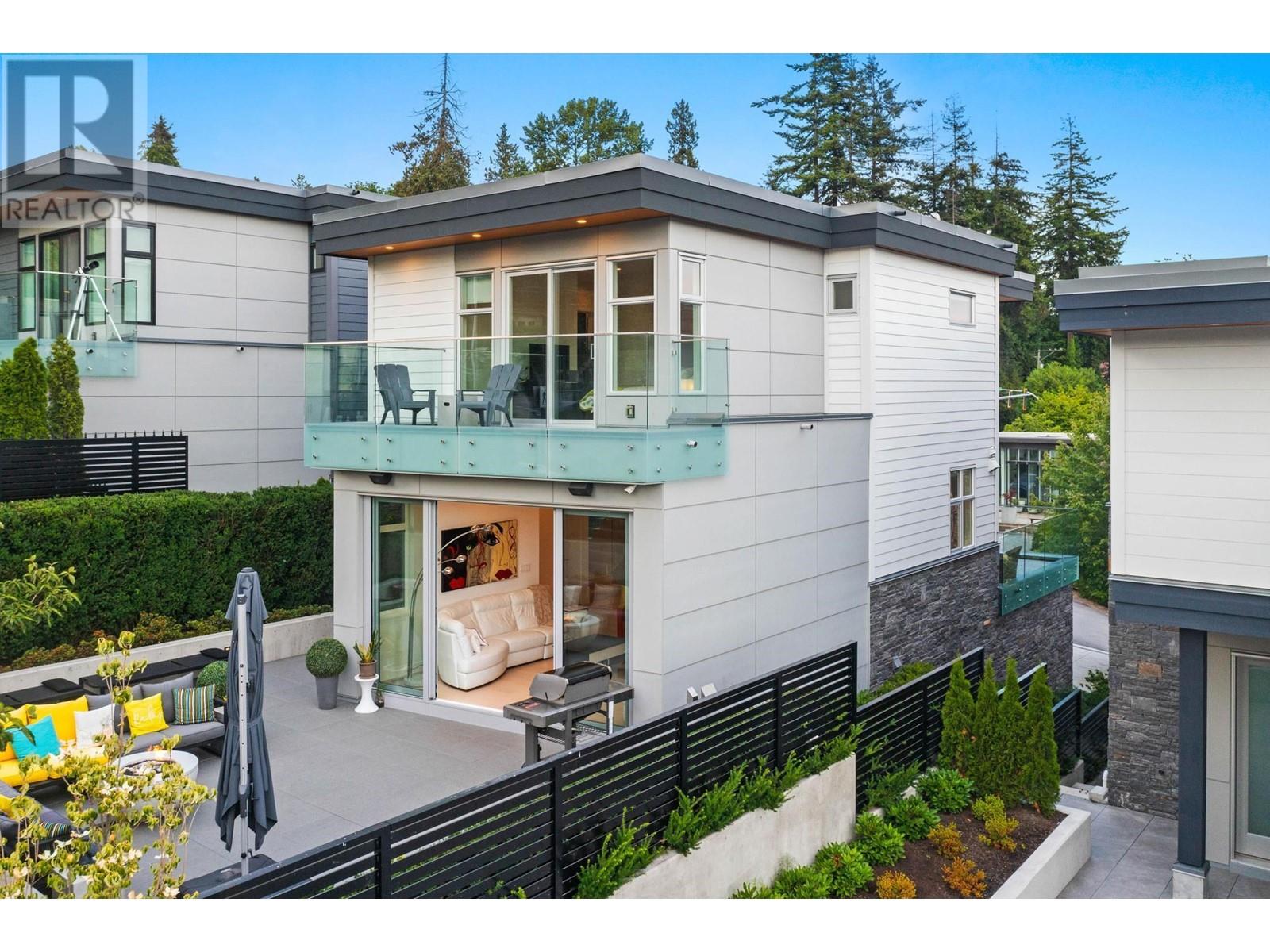 572 Arthur Erickson Place, West Vancouver, British Columbia  V7T 1J1 - Photo 24 - R2813428