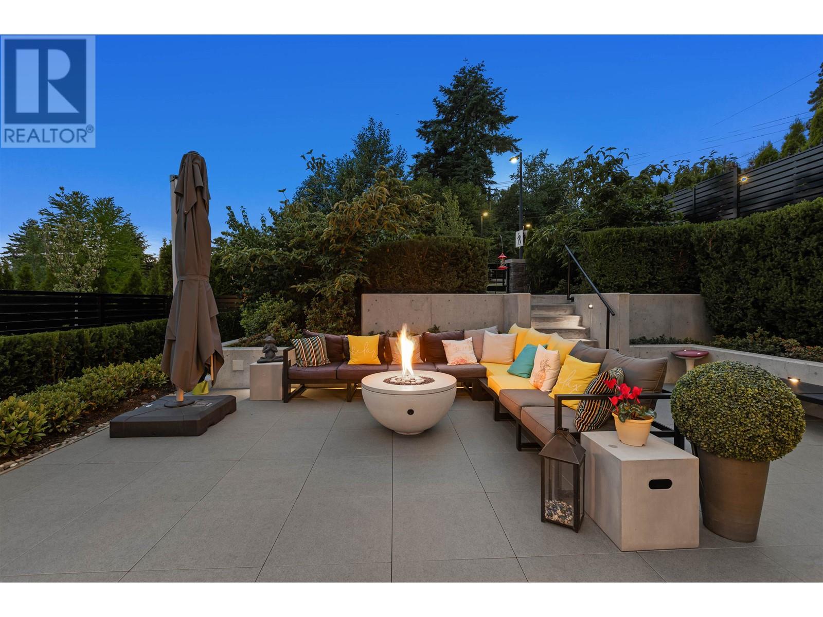 572 Arthur Erickson Place, West Vancouver, British Columbia  V7T 1J1 - Photo 26 - R2813428