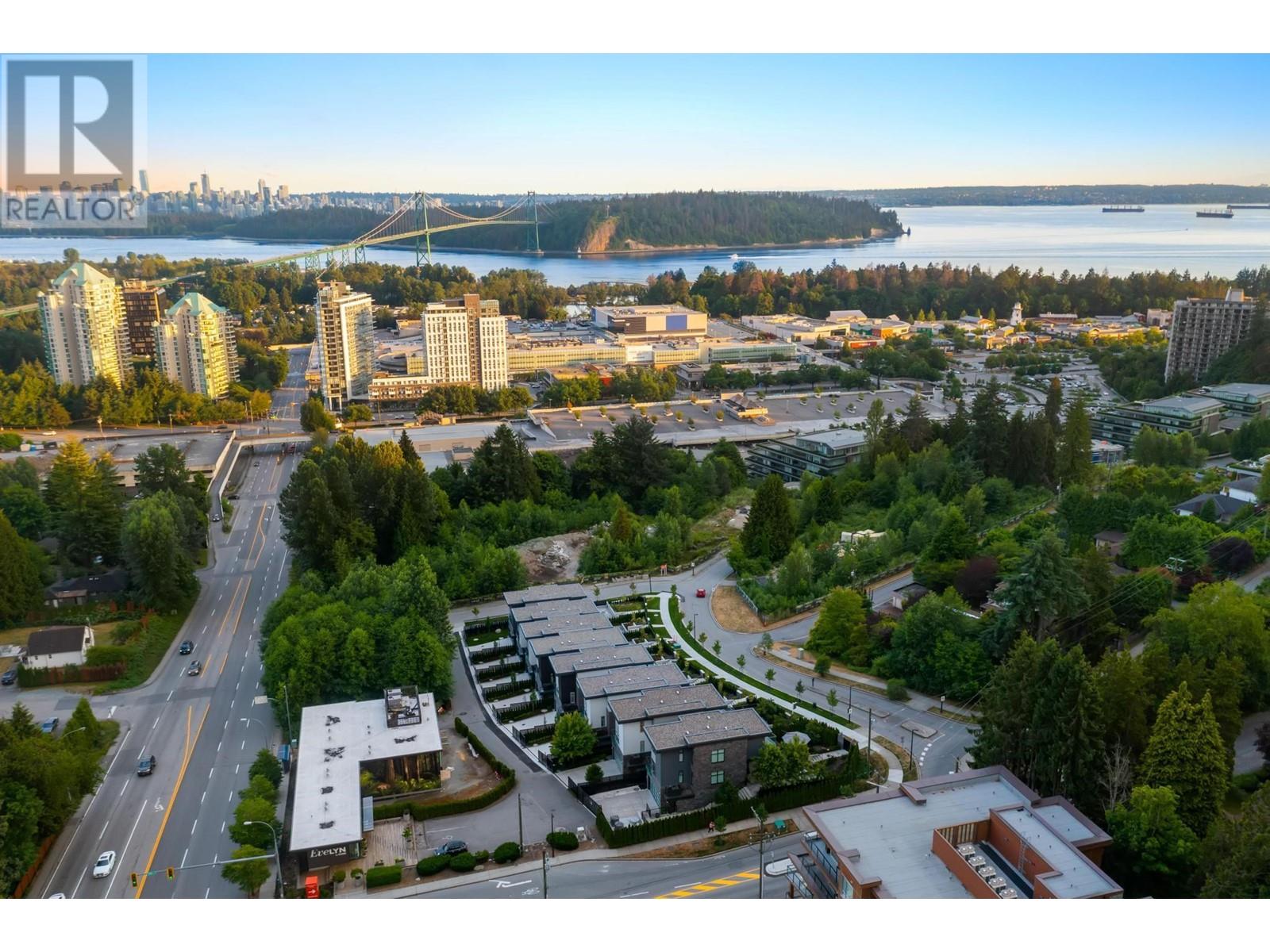 572 Arthur Erickson Place, West Vancouver, British Columbia  V7T 1J1 - Photo 29 - R2813428