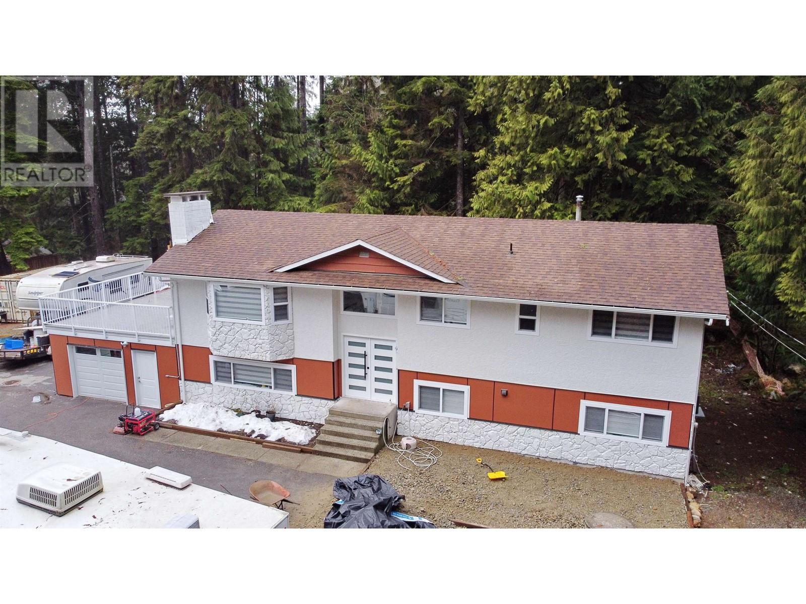 11697 272 Street, Maple Ridge, British Columbia  V2W 1N1 - Photo 2 - R2813550
