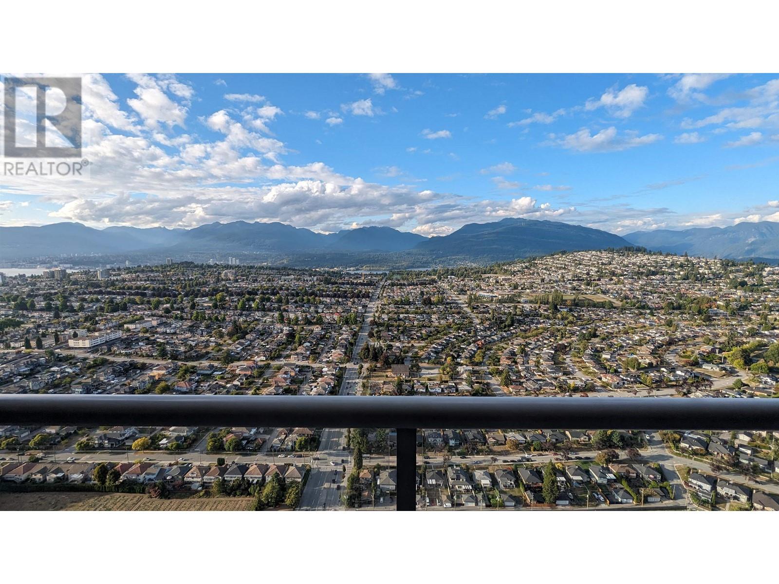 5709 4510 Halifax Way, Burnaby, British Columbia  V5C 0K4 - Photo 4 - R2810699
