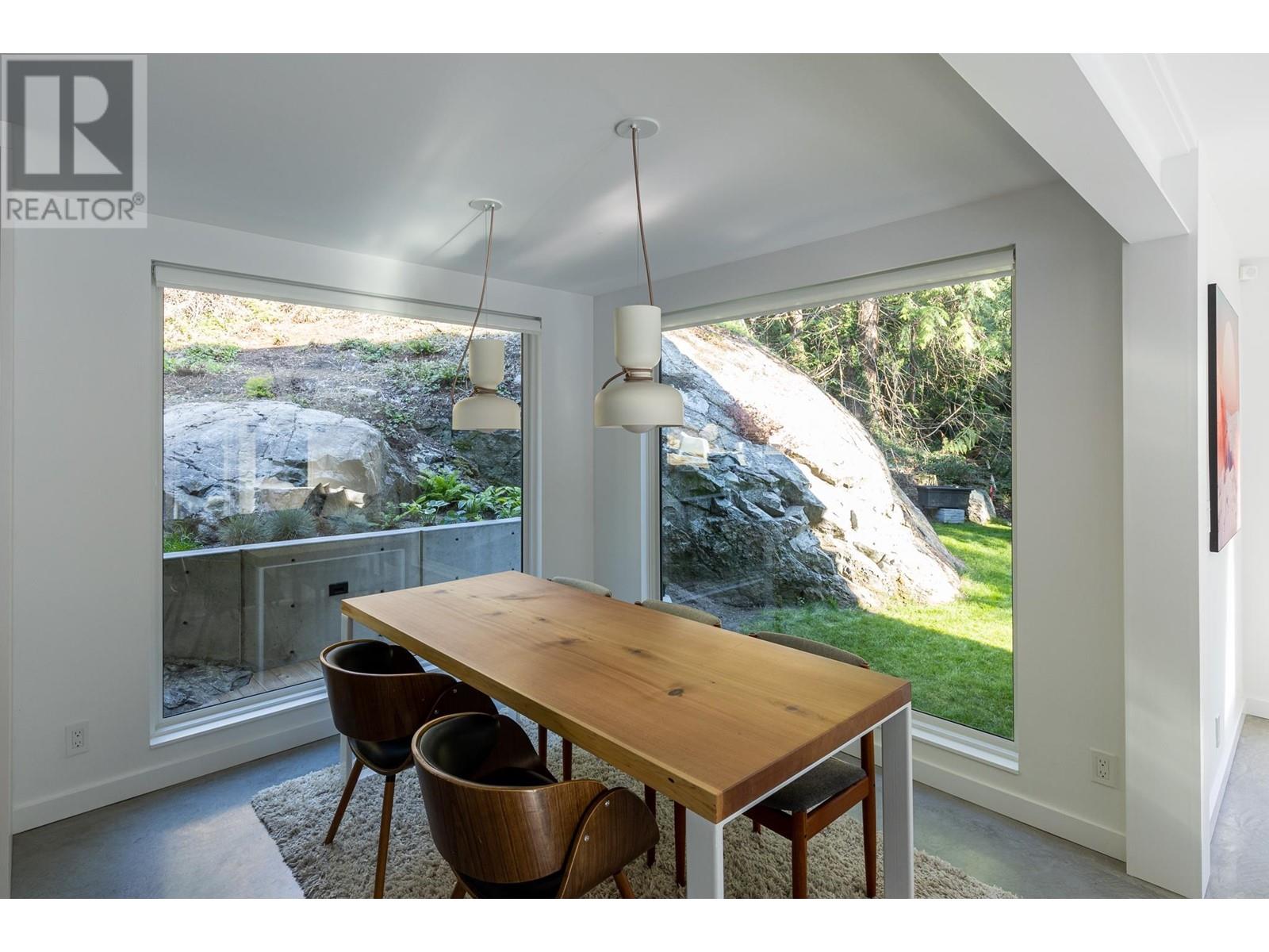 8590 Redrooffs Road, Halfmoon Bay, British Columbia  V7Z 1A9 - Photo 19 - R2813579