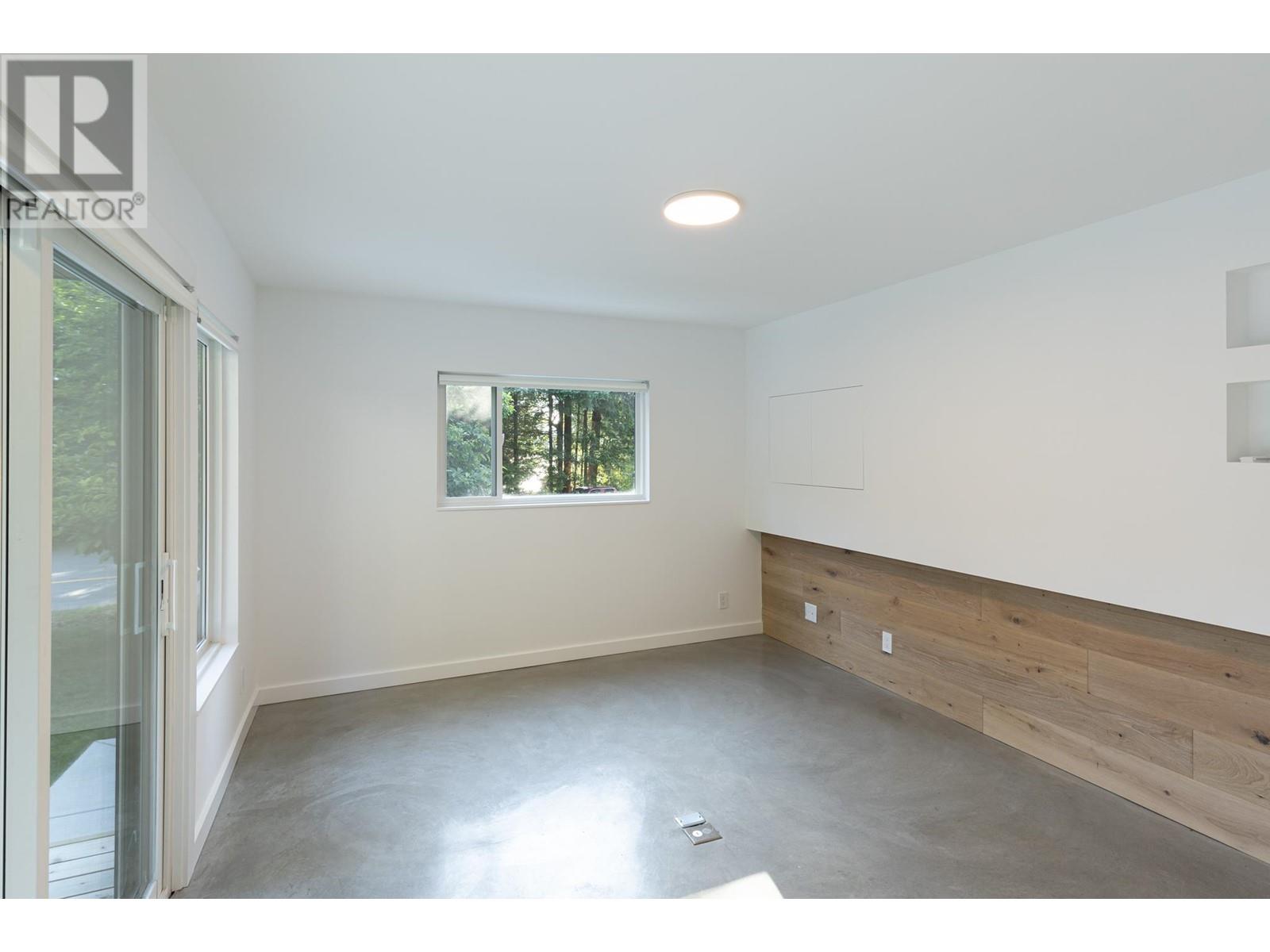 8590 Redrooffs Road, Halfmoon Bay, British Columbia  V7Z 1A9 - Photo 26 - R2813579