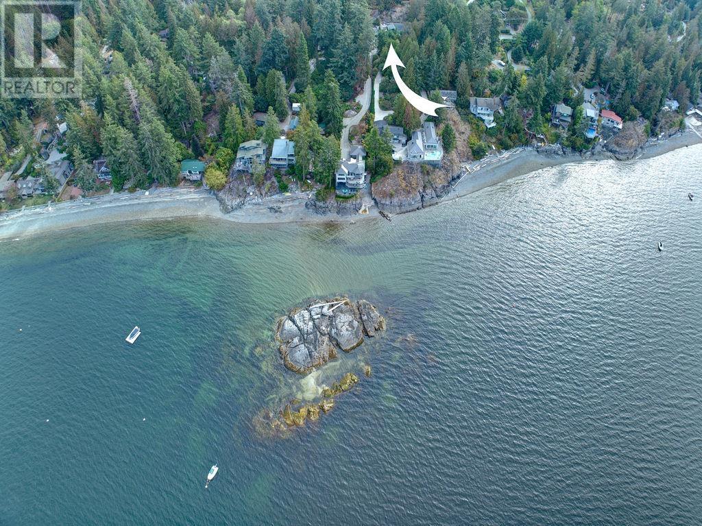 8590 Redrooffs Road, Halfmoon Bay, British Columbia  V7Z 1A9 - Photo 36 - R2813579