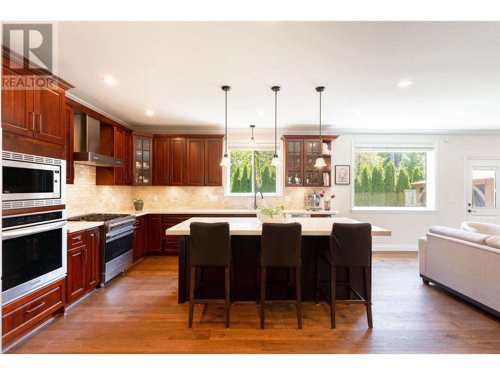 7566 Greenwood Street, Burnaby, British Columbia  V5A 1T8 - Photo 6 - R2813476