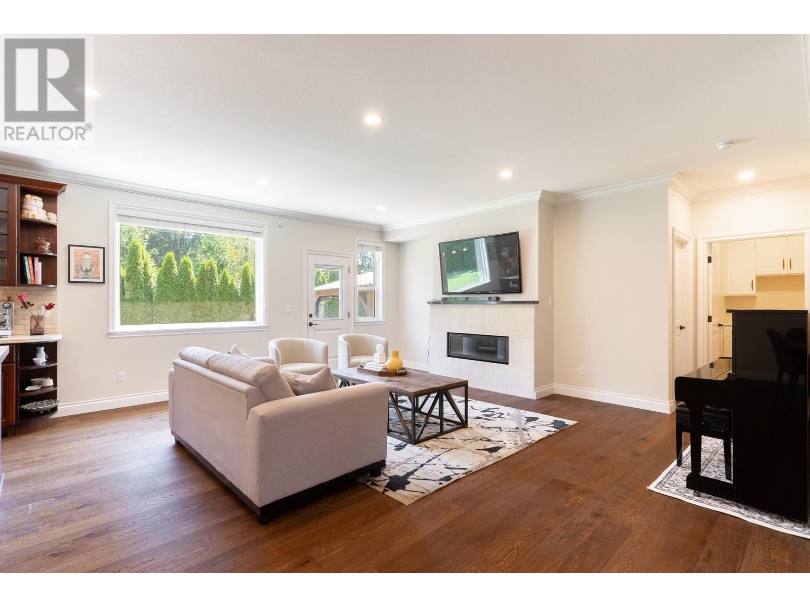 7566 Greenwood Street, Burnaby, British Columbia  V5A 1T8 - Photo 13 - R2813476