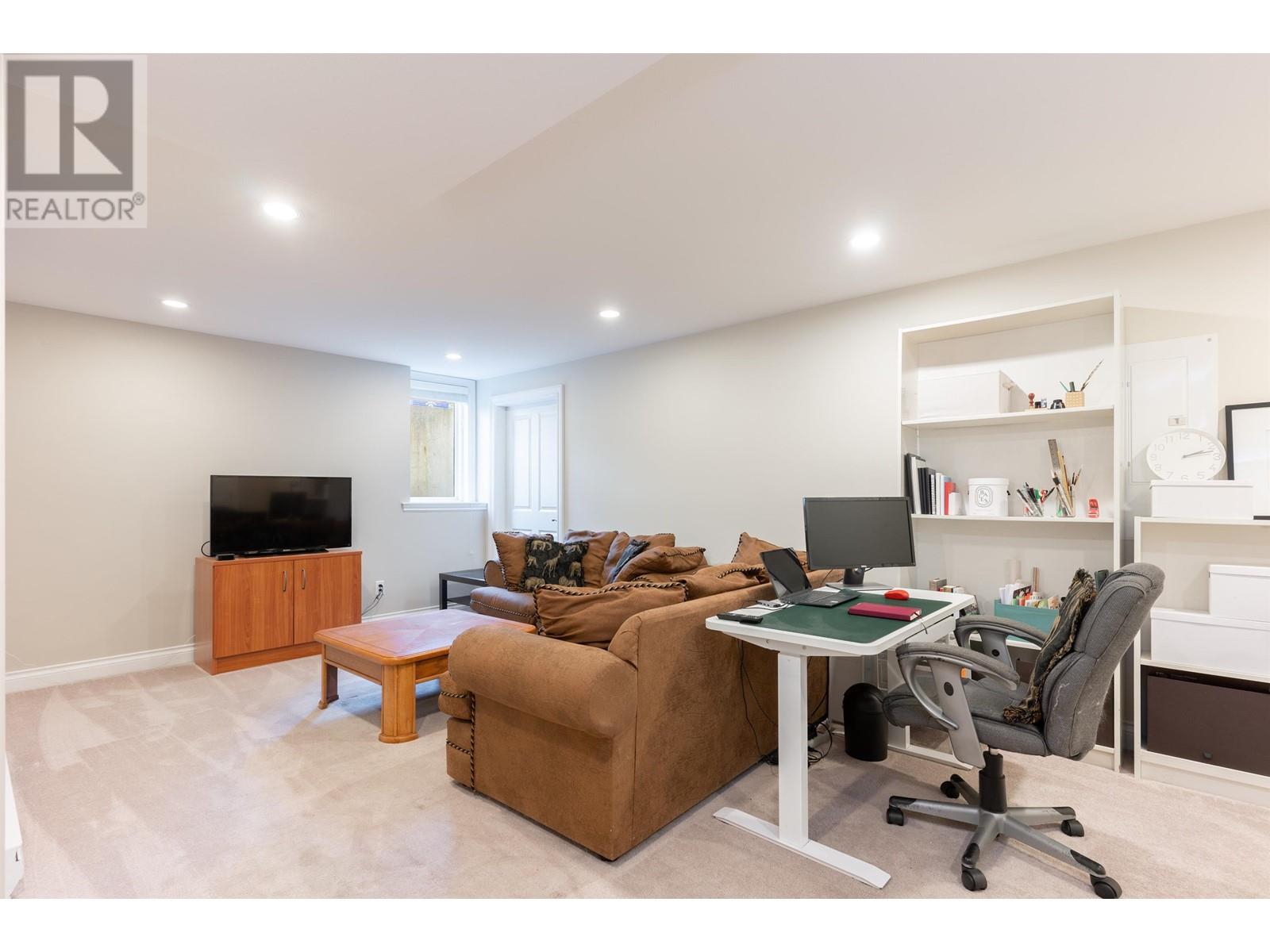 7566 Greenwood Street, Burnaby, British Columbia  V5A 1T8 - Photo 36 - R2813476