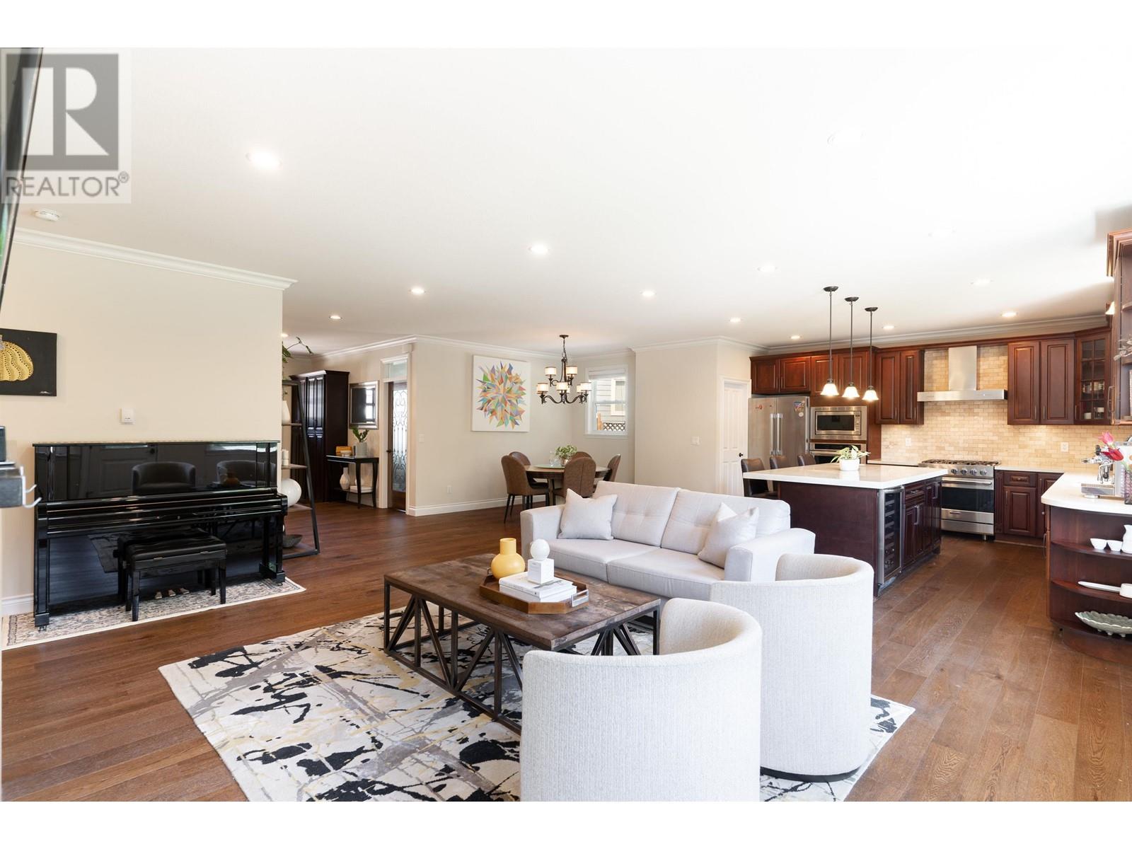 7566 Greenwood Street, Burnaby, British Columbia  V5A 1T8 - Photo 10 - R2813476