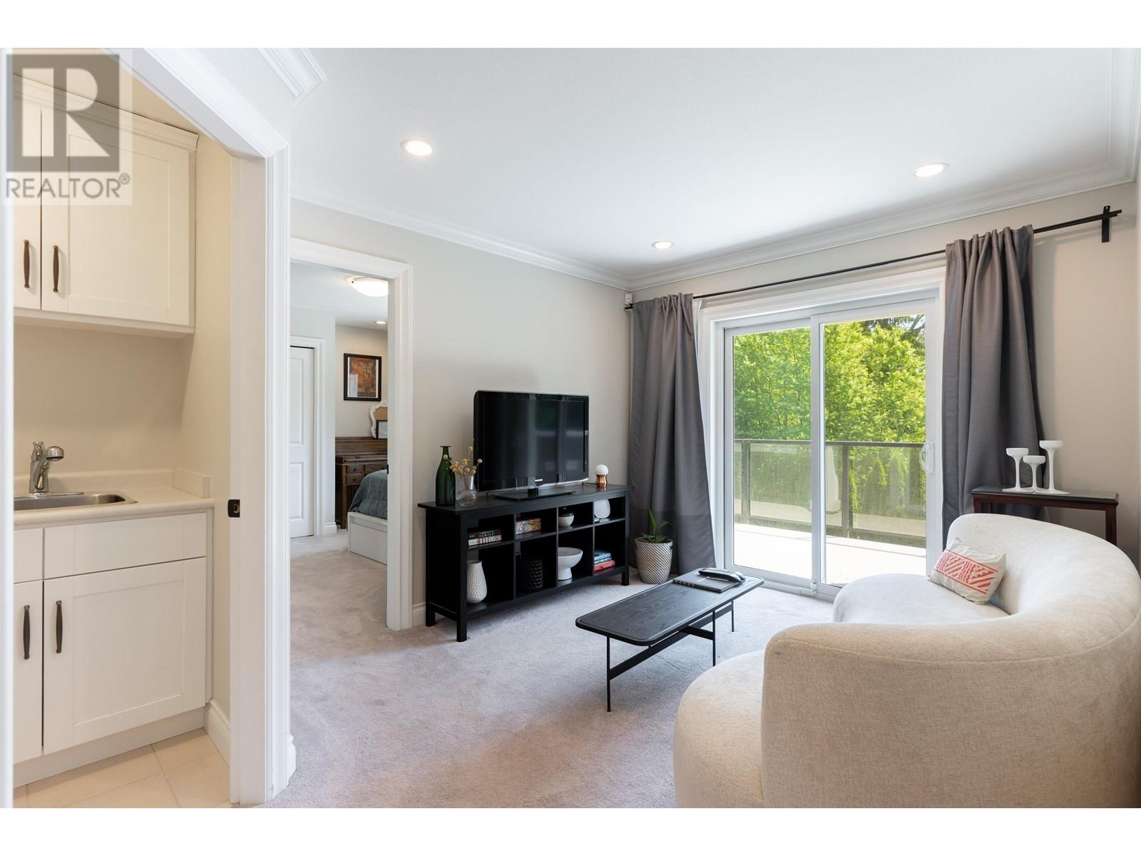 7566 Greenwood Street, Burnaby, British Columbia  V5A 1T8 - Photo 27 - R2813476