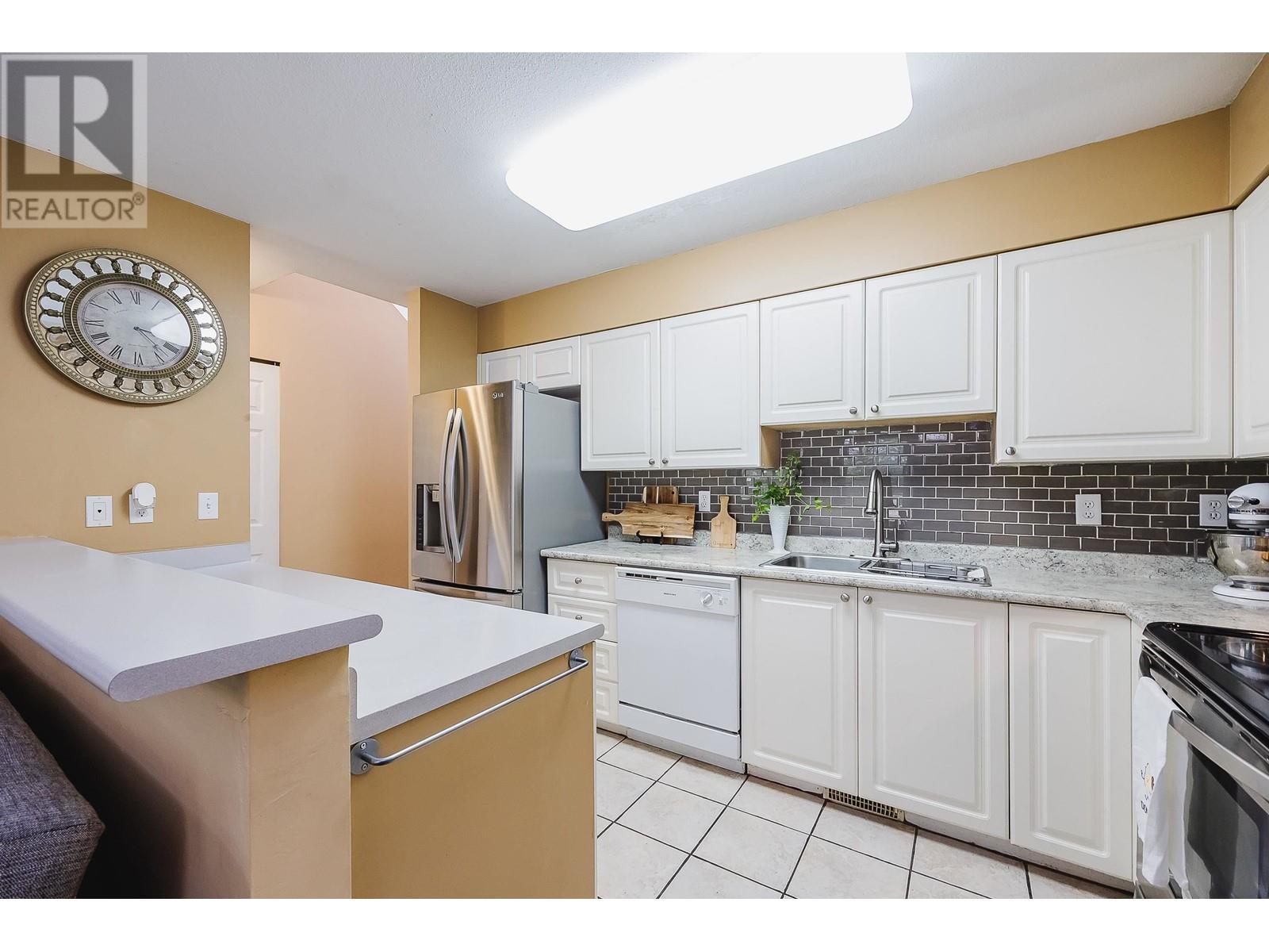 3 21960 River Road, Maple Ridge, British Columbia  V2X 2C3 - Photo 5 - R2813633