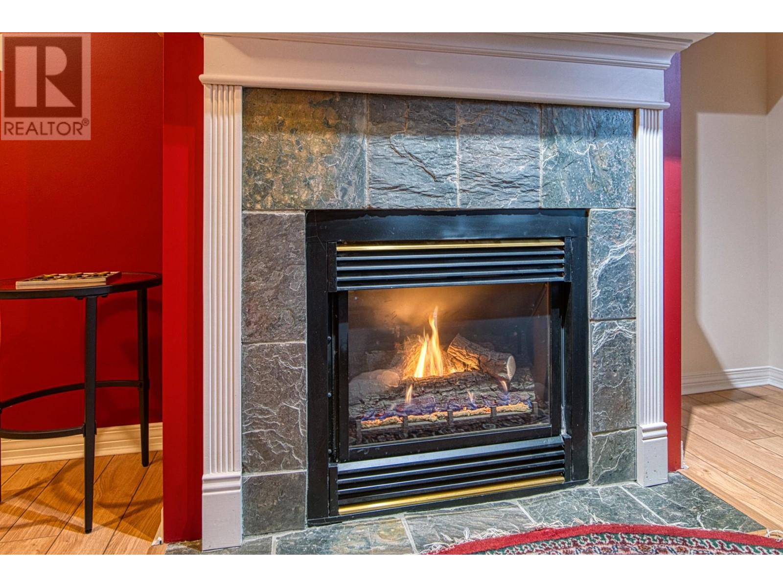 312 5855 Cowrie Street, Sechelt, British Columbia  V7Z 0K1 - Photo 4 - R2813661
