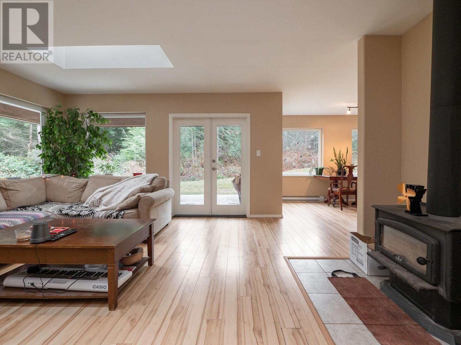 2089 Port Mellon Highway, Gibsons, British Columbia  V0N 1V6 - Photo 8 - R2813665