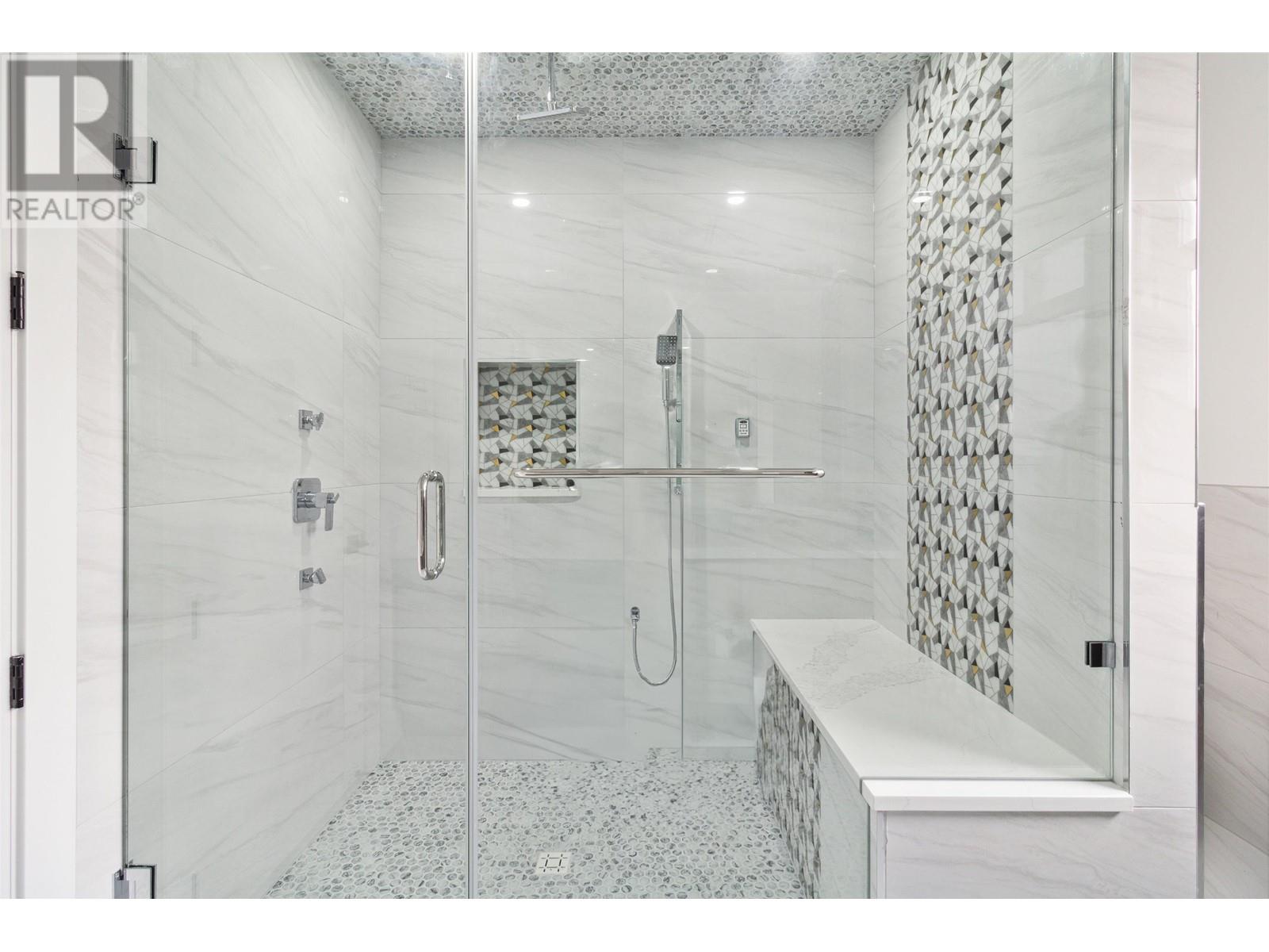 1100 Como Lake Avenue, Coquitlam, British Columbia  V3J 3N8 - Photo 22 - R2809538