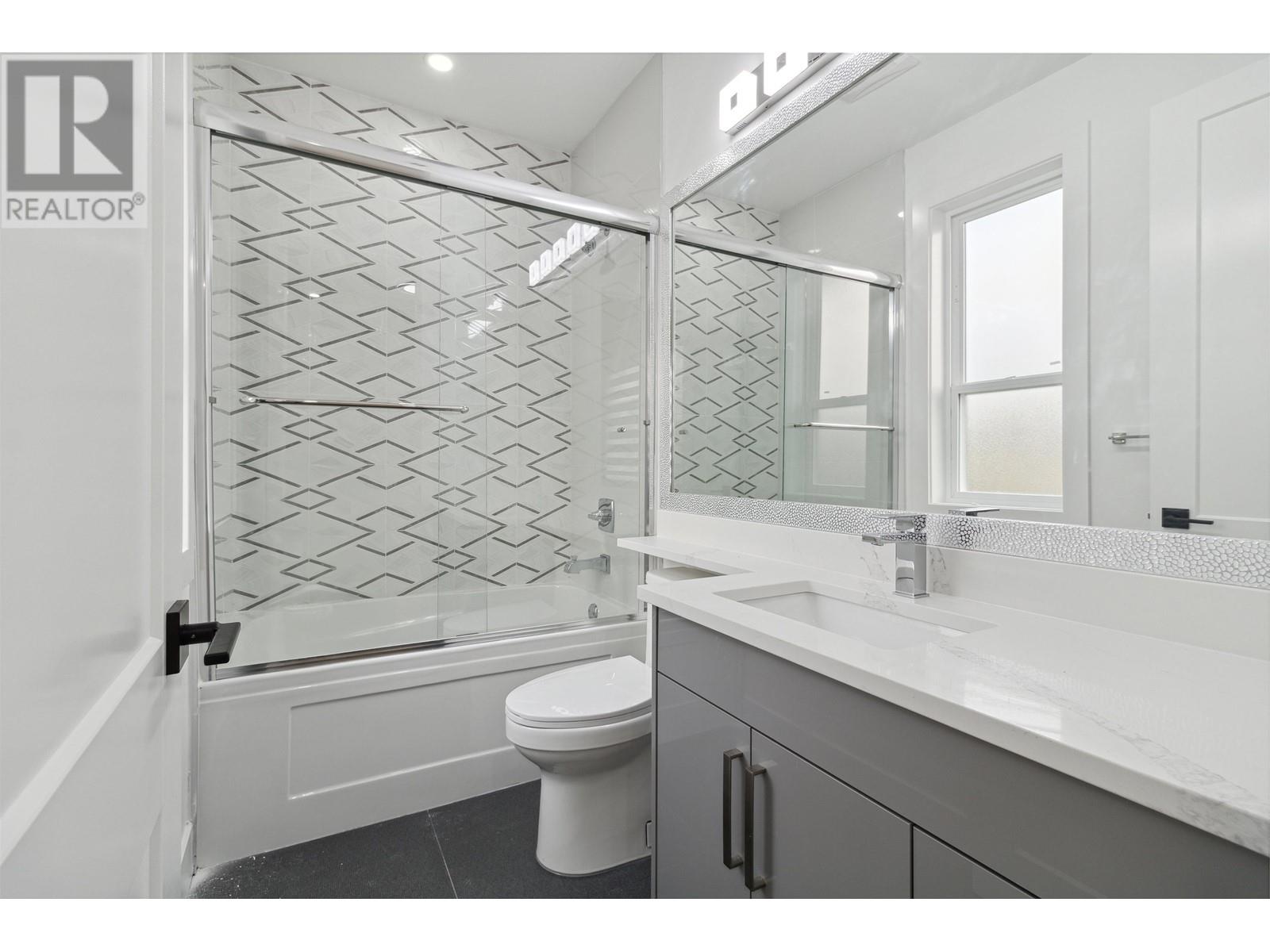 1100 Como Lake Avenue, Coquitlam, British Columbia  V3J 3N8 - Photo 24 - R2809538