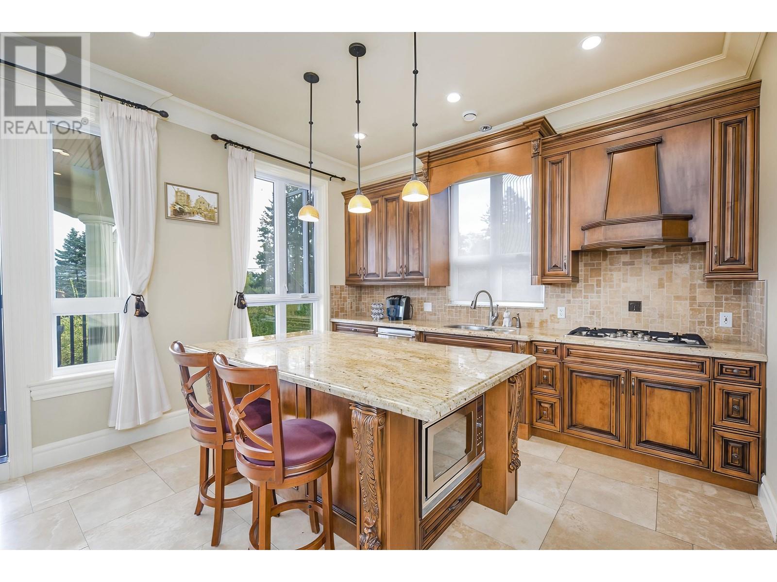 4253 Price Crescent, Burnaby, British Columbia  V5G 2M9 - Photo 10 - R2813611