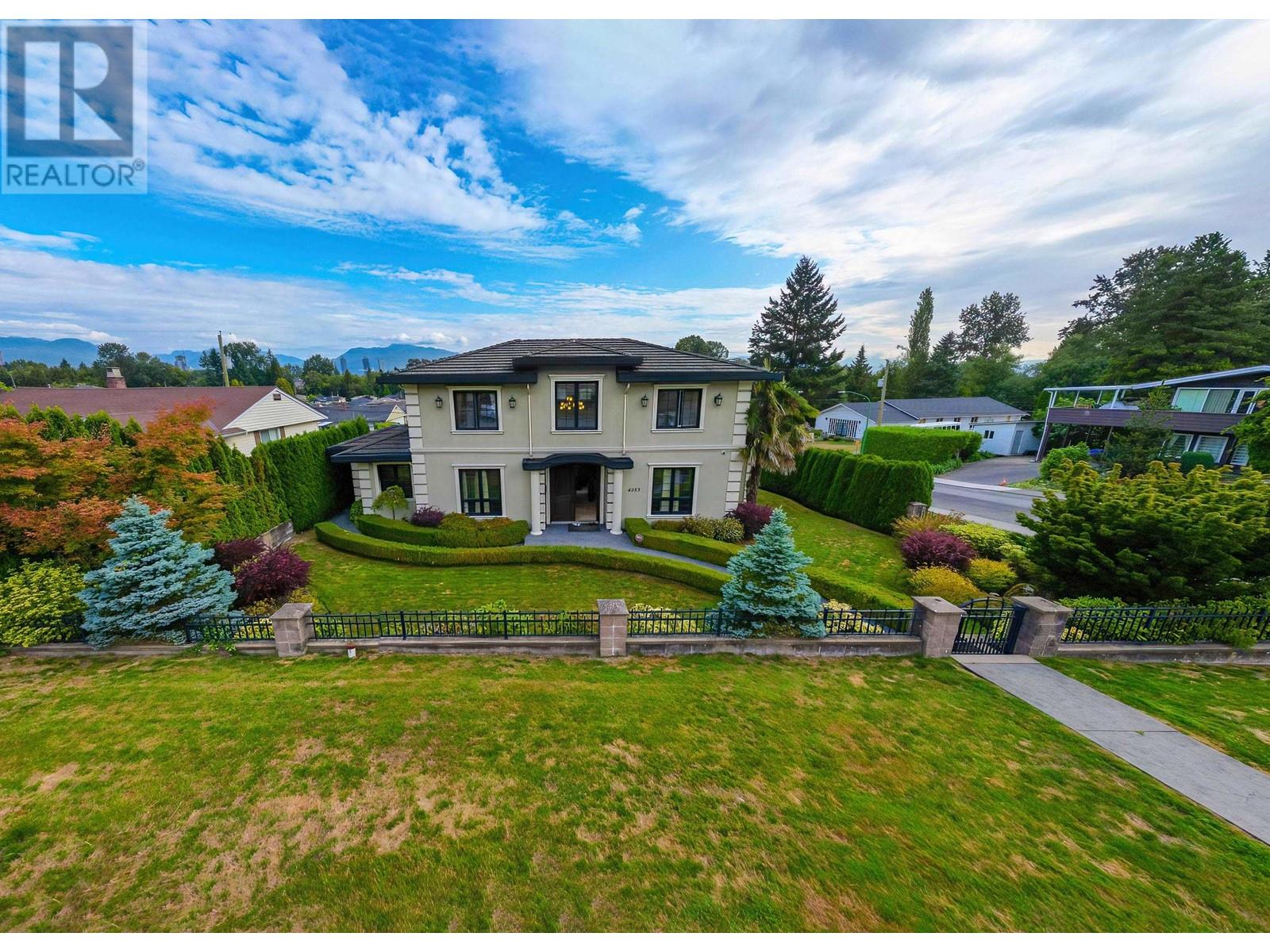 4253 Price Crescent, Burnaby, British Columbia  V5G 2M9 - Photo 35 - R2813611