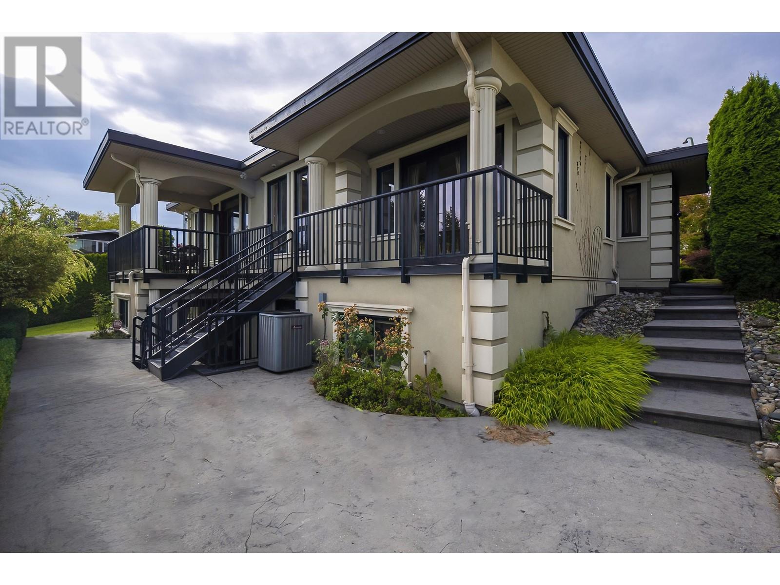 4253 Price Crescent, Burnaby, British Columbia  V5G 2M9 - Photo 37 - R2813611