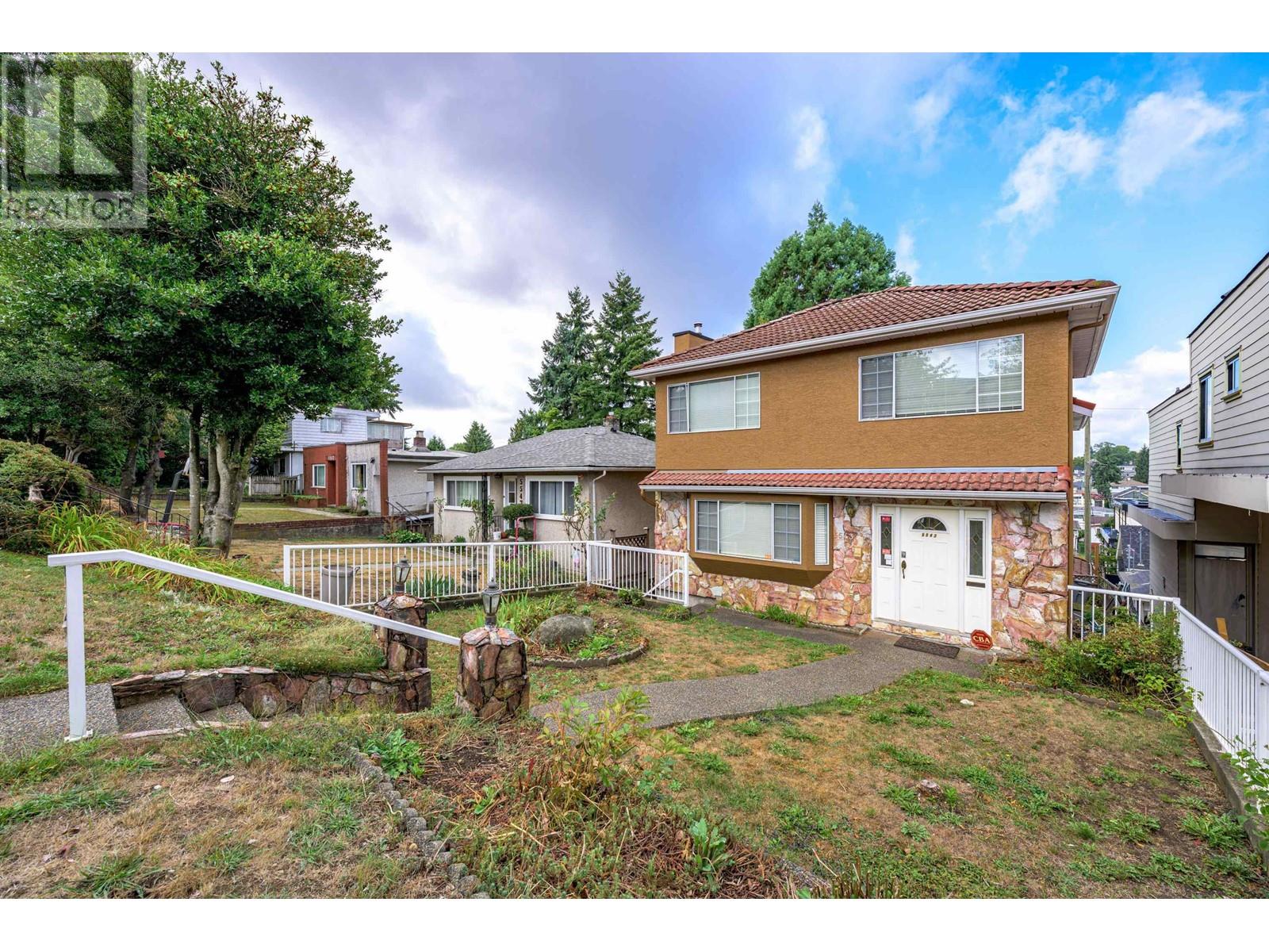 5543 Fleming Street, Vancouver, British Columbia  V5P 3G1 - Photo 2 - R2813469