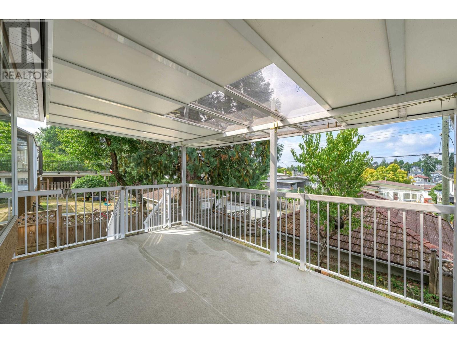 5543 Fleming Street, Vancouver, British Columbia  V5P 3G1 - Photo 11 - R2813469