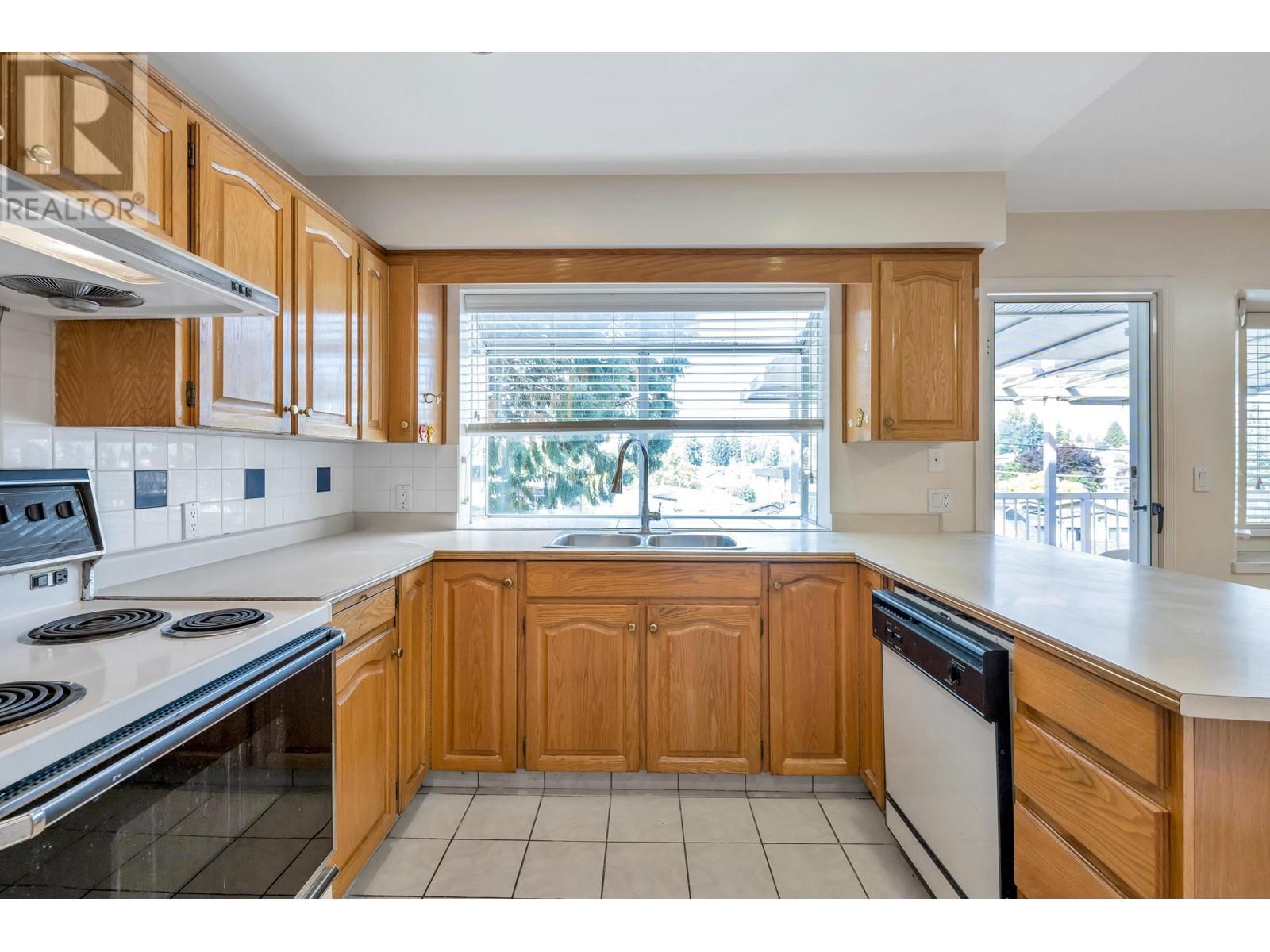 5543 Fleming Street, Vancouver, British Columbia  V5P 3G1 - Photo 22 - R2813469