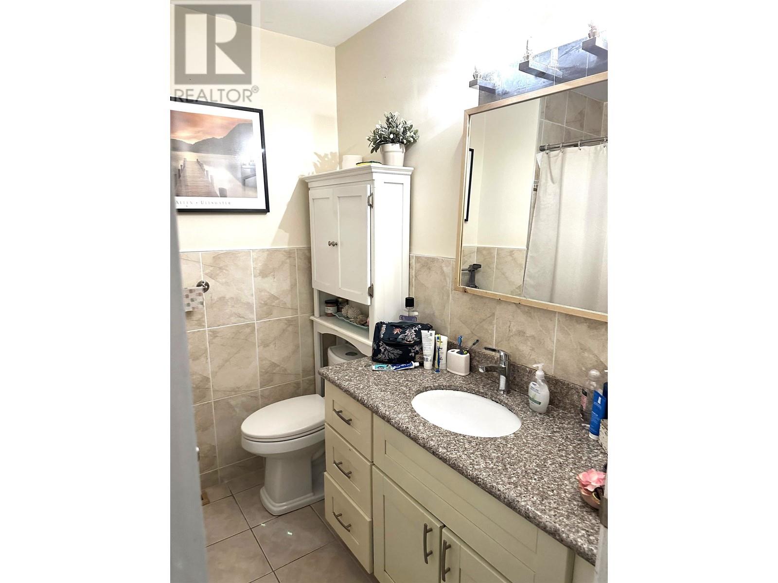 1025 Clements Avenue, North Vancouver, British Columbia  V7R 2L3 - Photo 8 - R2808944