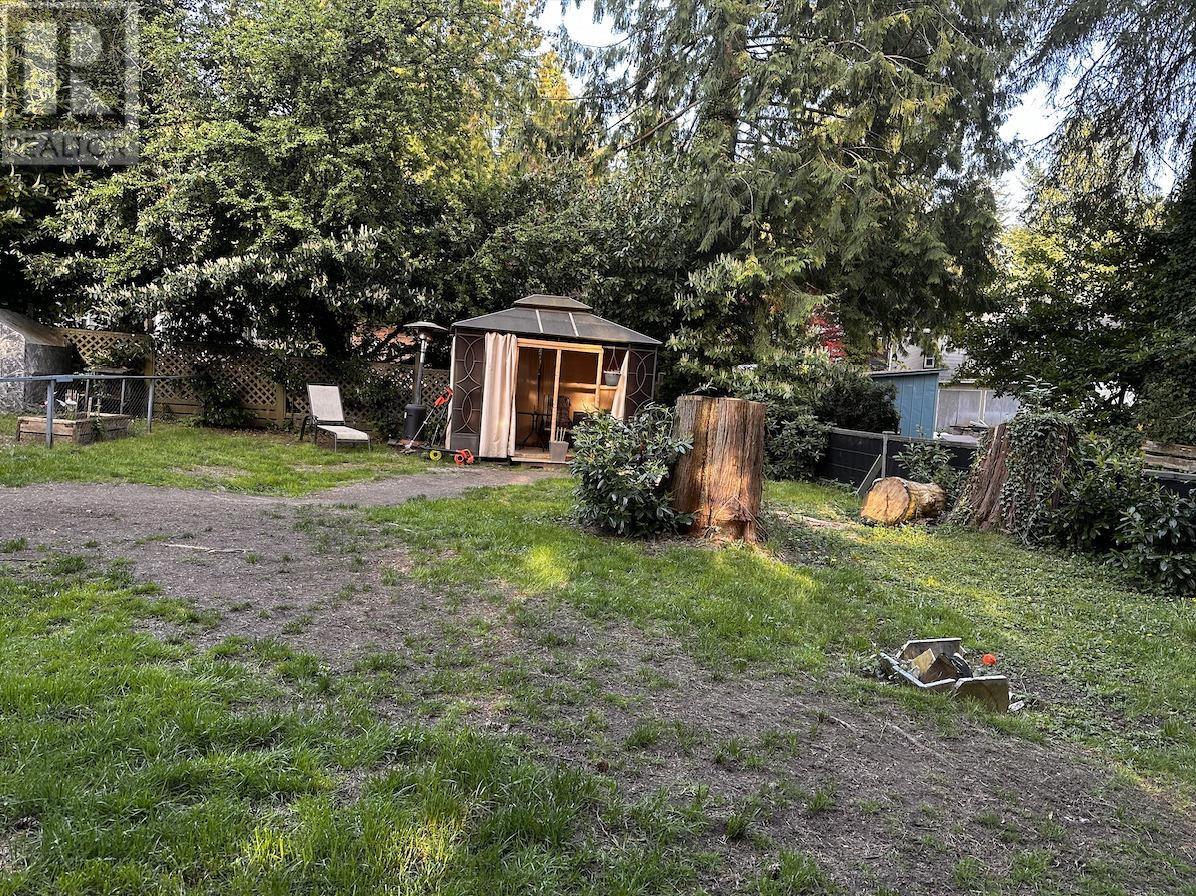 1025 Clements Avenue, North Vancouver, British Columbia  V7R 2L3 - Photo 12 - R2808944