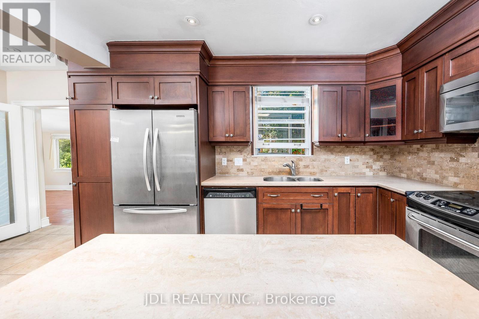 Unit1 - 29 Highbourne Road, Toronto, Ontario  M5P 2J1 - Photo 3 - C6804770