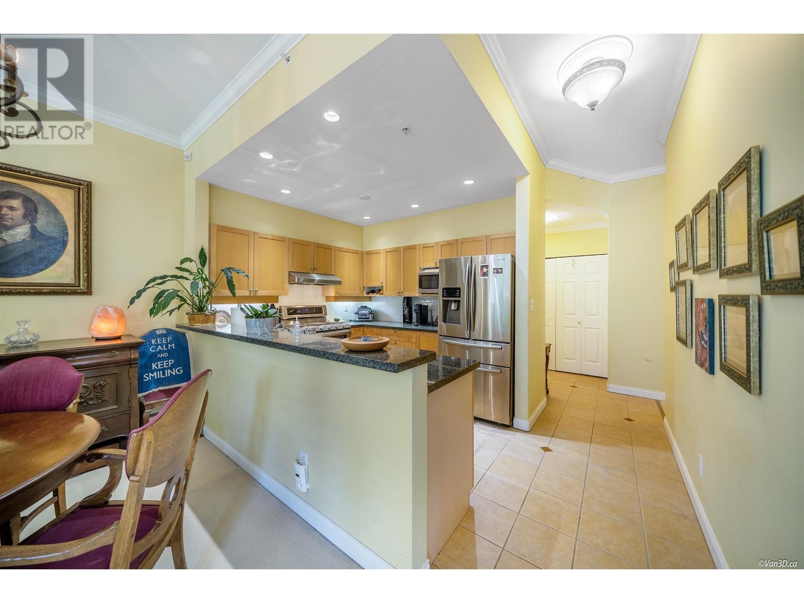 524 3629 Deercrest Drive, North Vancouver, British Columbia  V7G 2S9 - Photo 7 - R2813688
