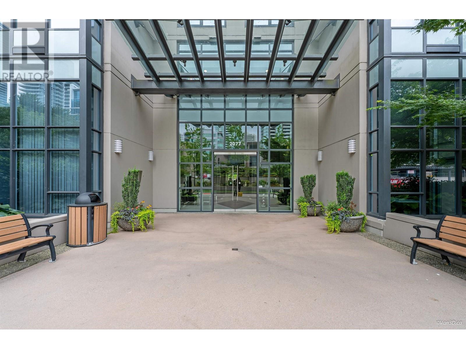 1507 2077 Rosser Avenue, Burnaby, British Columbia  V5C 0G6 - Photo 2 - R2811067