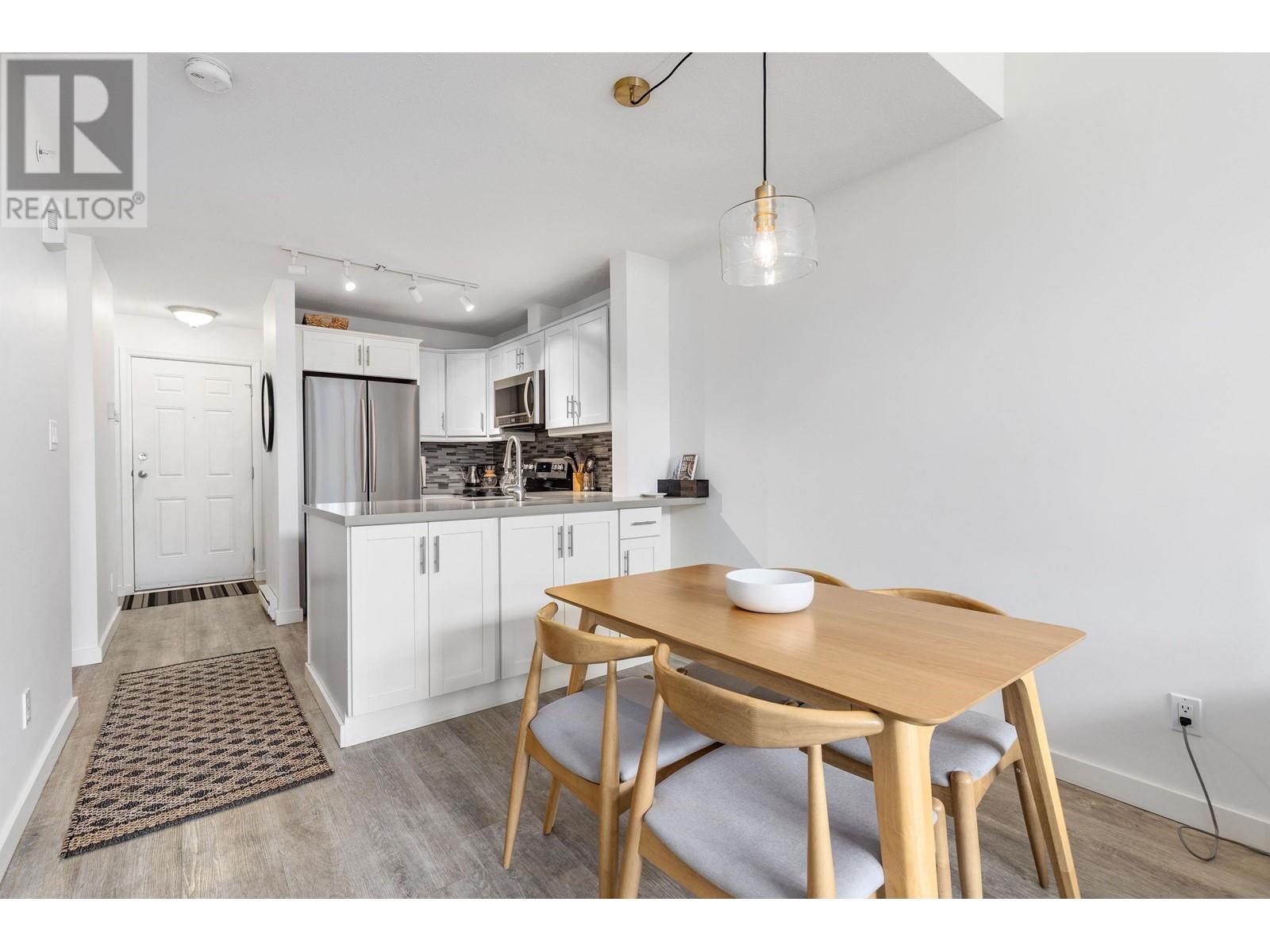 302 7331 Arbutus Street, Pemberton, British Columbia  V0N 2L1 - Photo 7 - R2813690