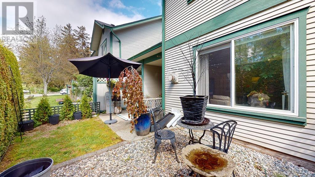 109 5711 Ebbtide Street, Sechelt, British Columbia  V7Z 0J5 - Photo 3 - R2776780