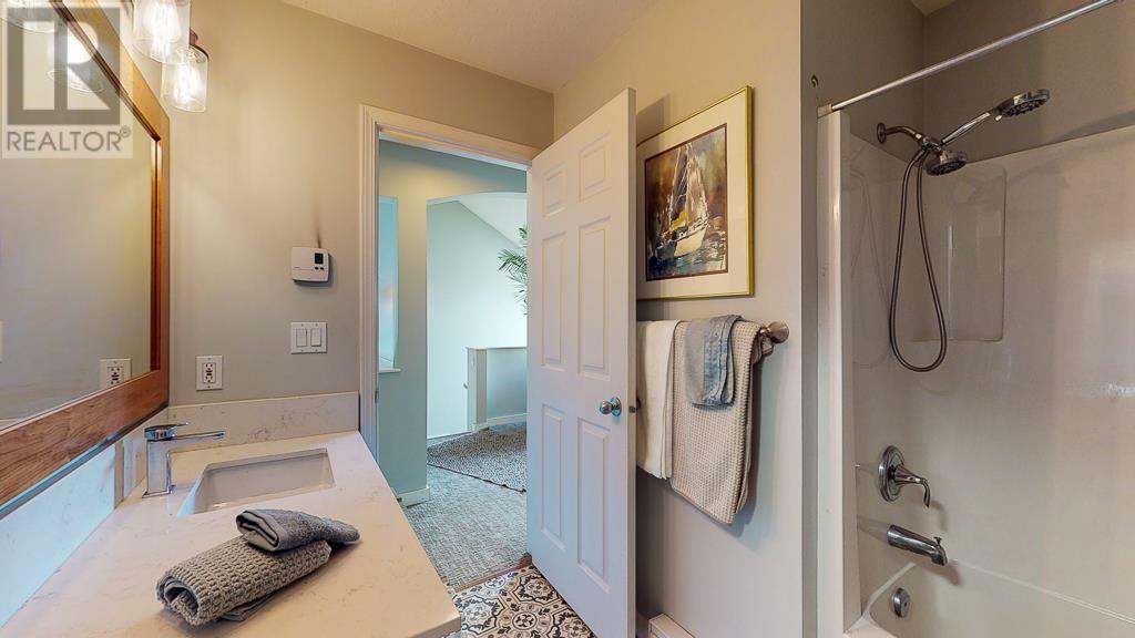 109 5711 Ebbtide Street, Sechelt, British Columbia  V7Z 0J5 - Photo 22 - R2776780