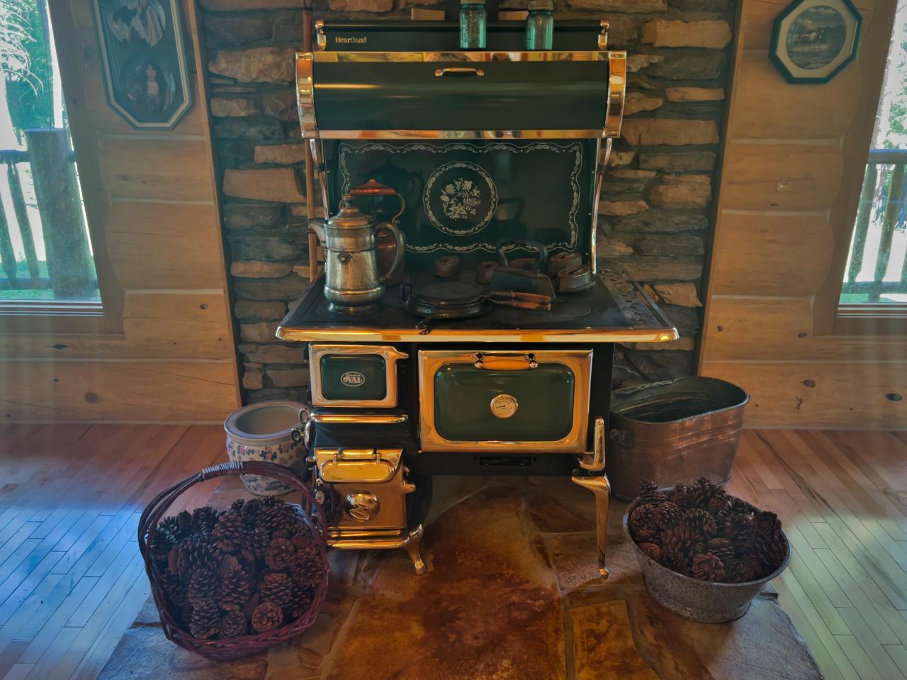 3775 Sylvester Road, Creston, British Columbia  V0B 1G1 - Photo 8 - 2473158