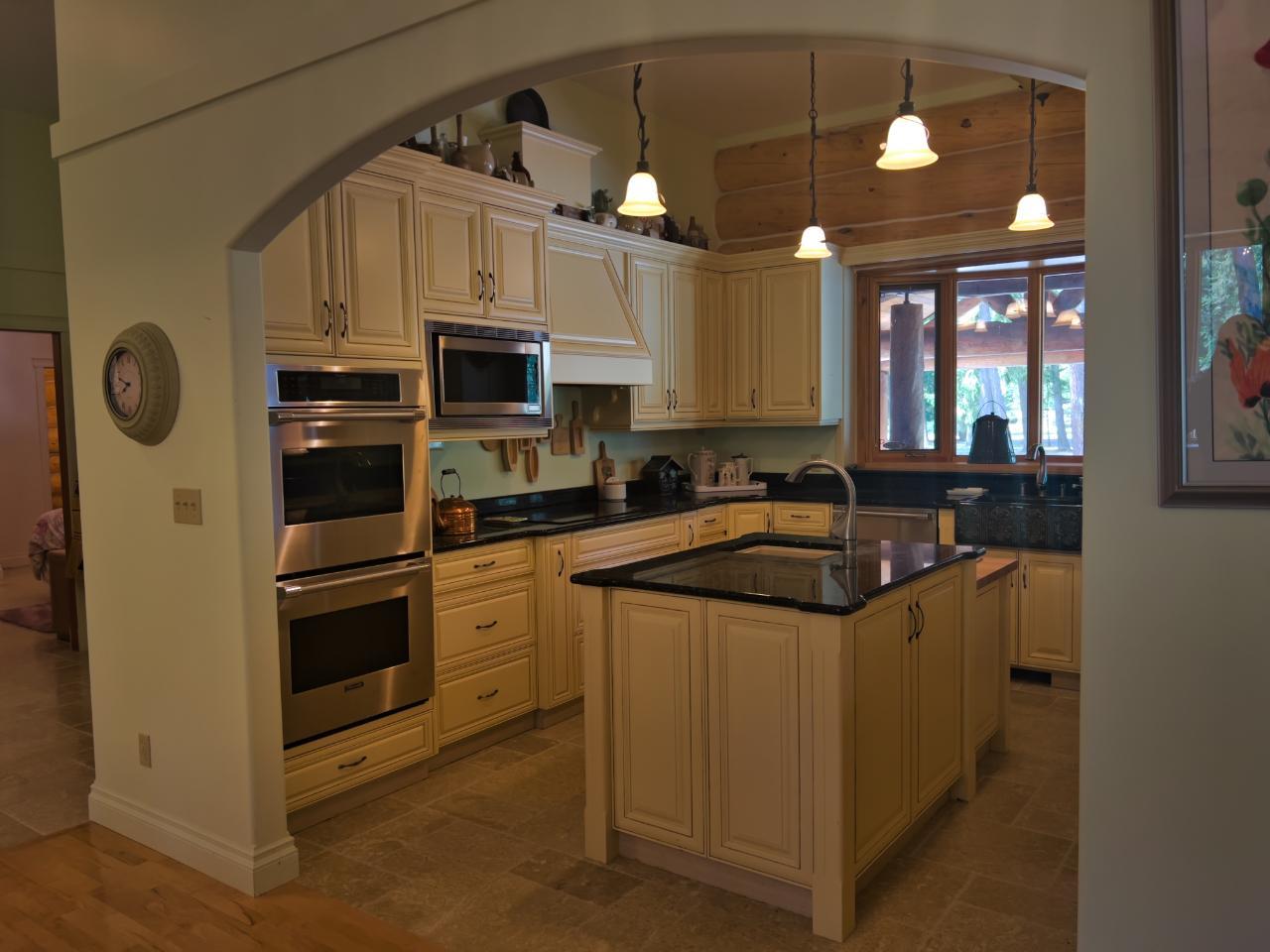 3775 Sylvester Road, Creston, British Columbia  V0B 1G1 - Photo 3 - 2473158