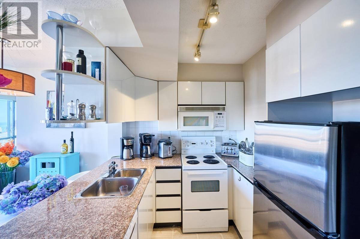 2601 1189 Howe Street, Vancouver, British Columbia  V6Z 2X4 - Photo 8 - R2813712