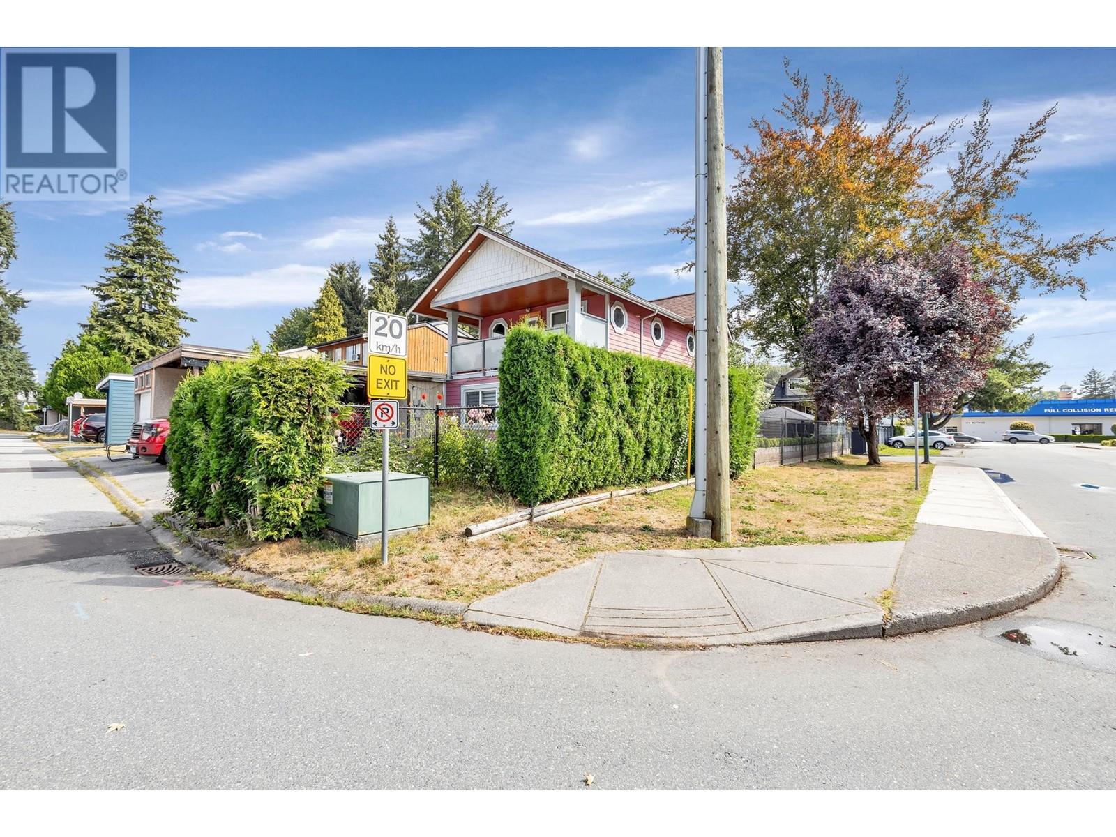 863 Pinebrook Place, Coquitlam, British Columbia  V3C 4C1 - Photo 26 - R2810323