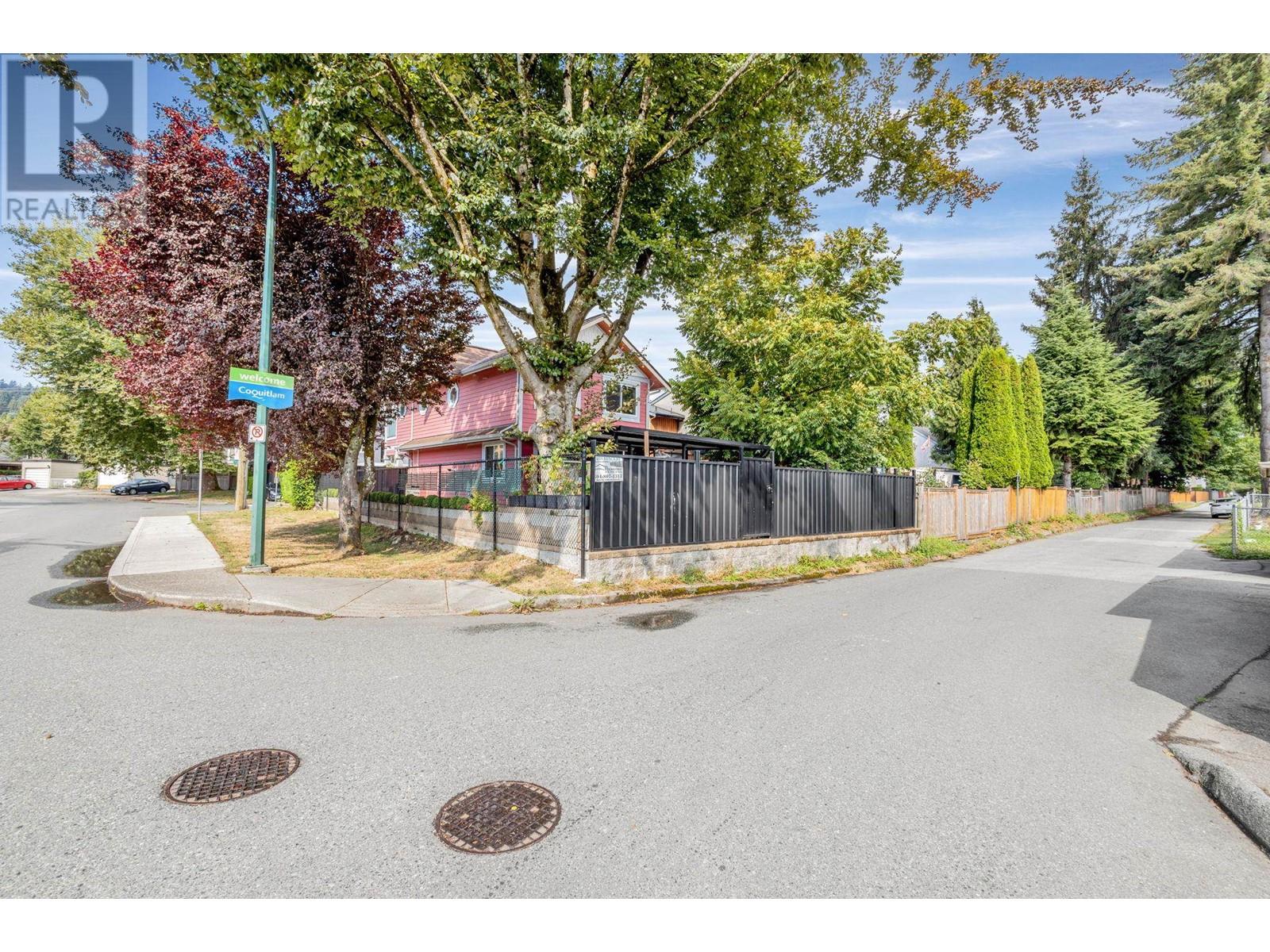 863 Pinebrook Place, Coquitlam, British Columbia  V3C 4C1 - Photo 25 - R2810323