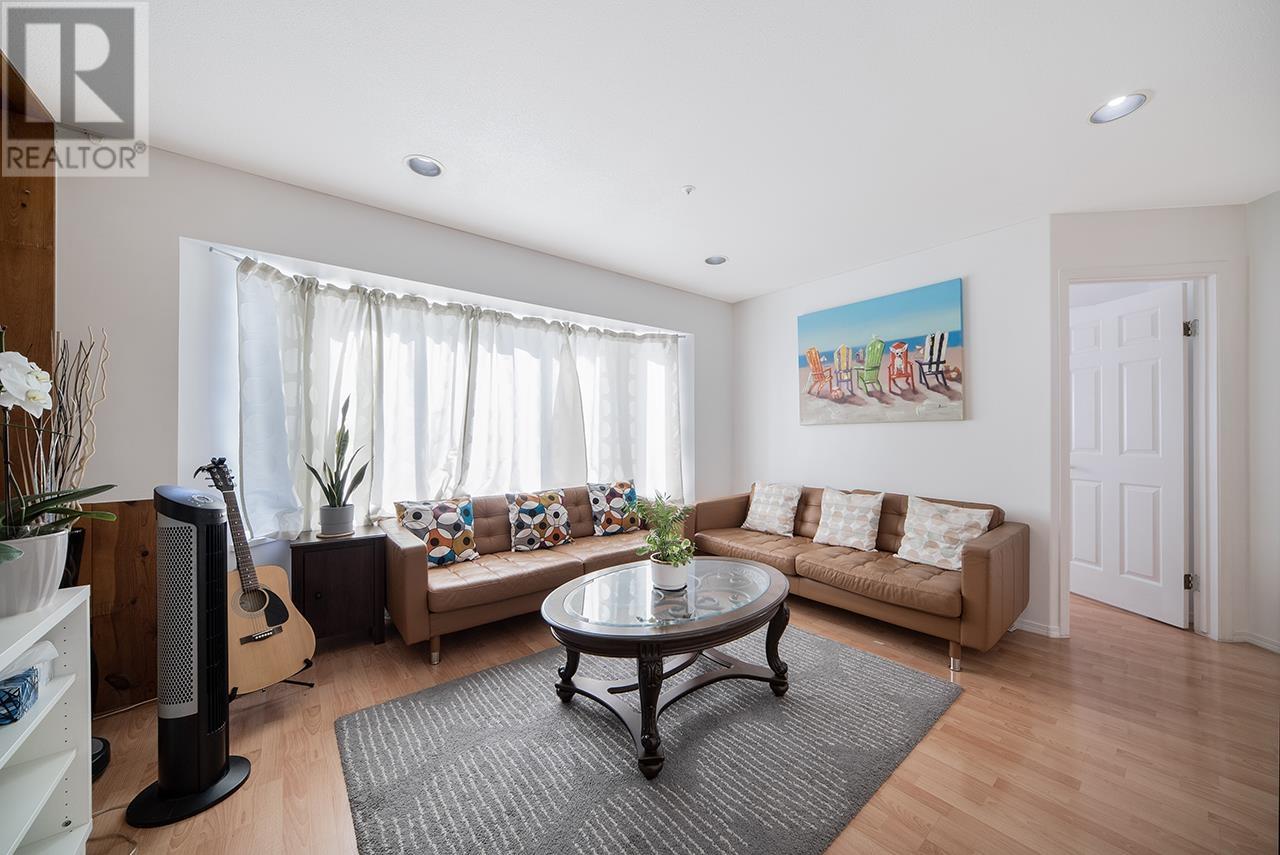 3681 ADANAC STREET, vancouver, British Columbia