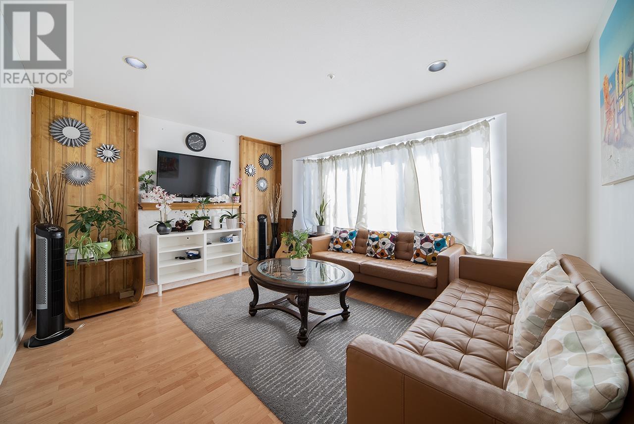 3681 Adanac Street, Vancouver, British Columbia  V5K 2P7 - Photo 6 - R2813582