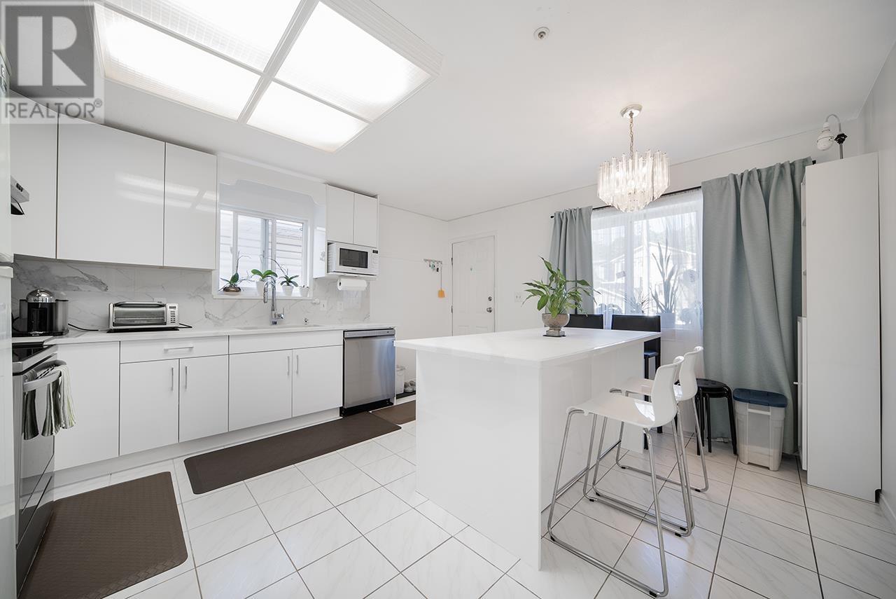 3681 Adanac Street, Vancouver, British Columbia  V5K 2P7 - Photo 10 - R2813582