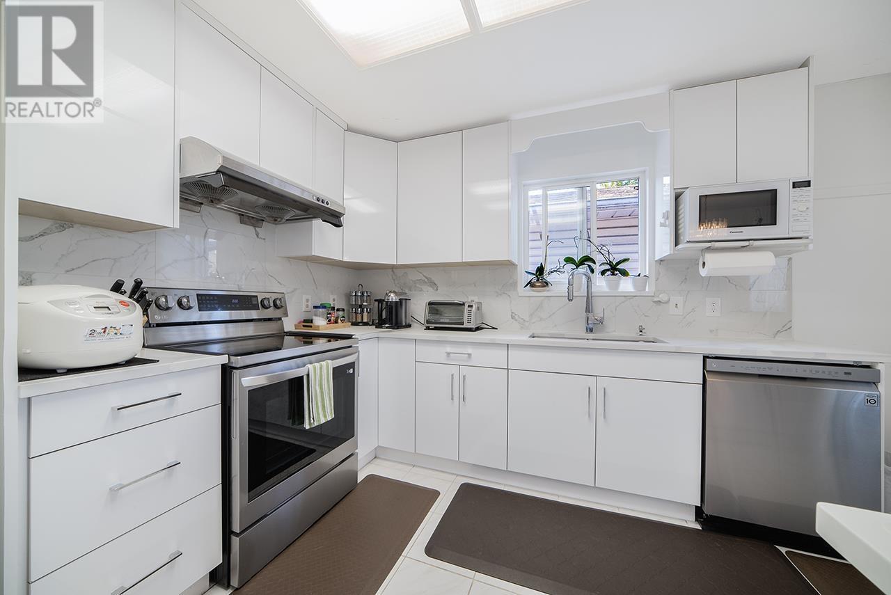3681 Adanac Street, Vancouver, British Columbia  V5K 2P7 - Photo 8 - R2813582