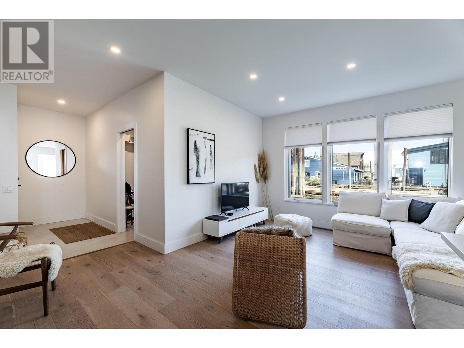 14 23000 Dyke Road, Richmond, British Columbia  V6V 2H3 - Photo 2 - R2812423