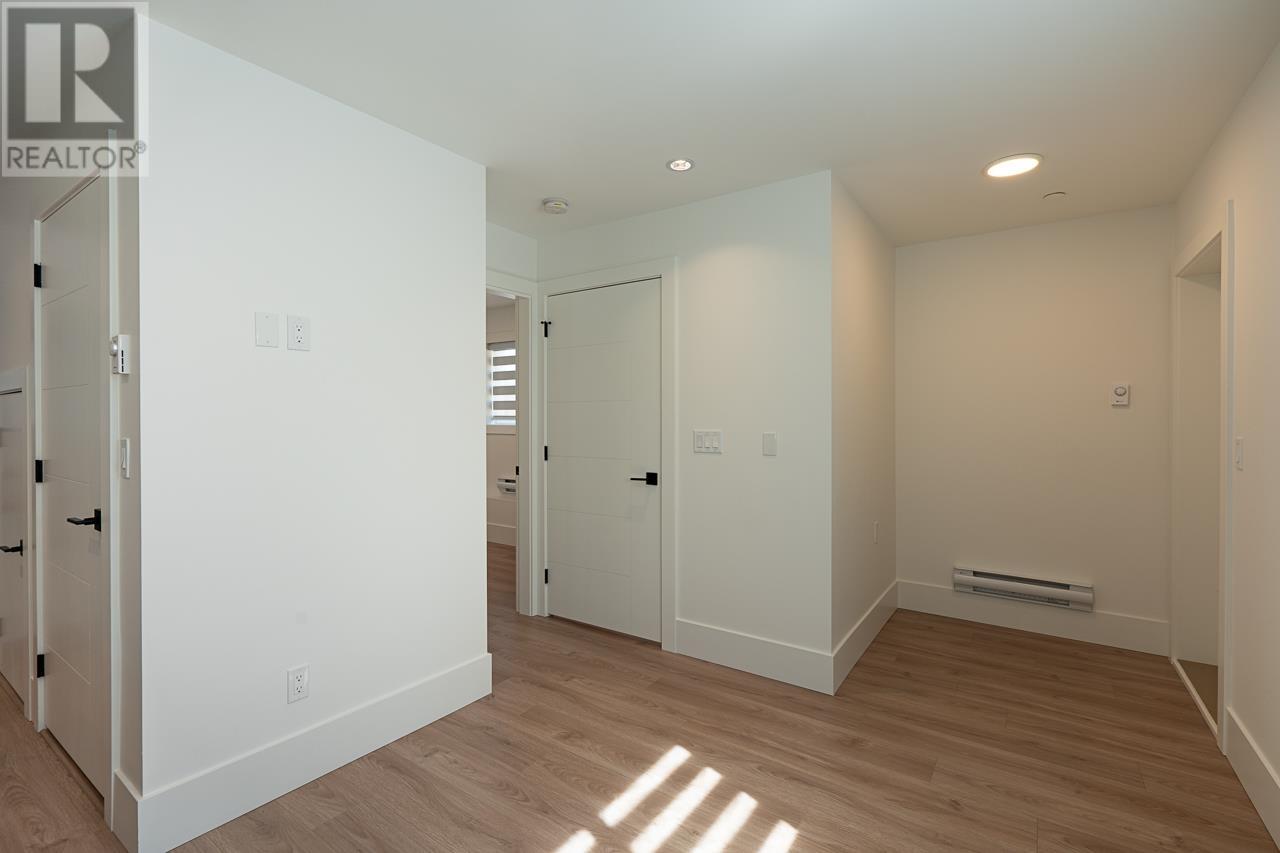 2483 E 6th Avenue, Vancouver, British Columbia  V5M 1P9 - Photo 34 - R2812651