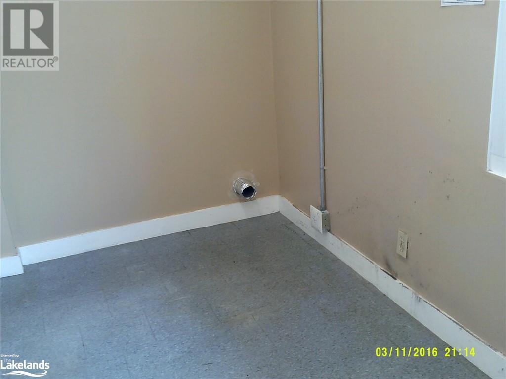 108 Main Street E, Huntsville, Ontario  P1H 1K6 - Photo 11 - 40480677