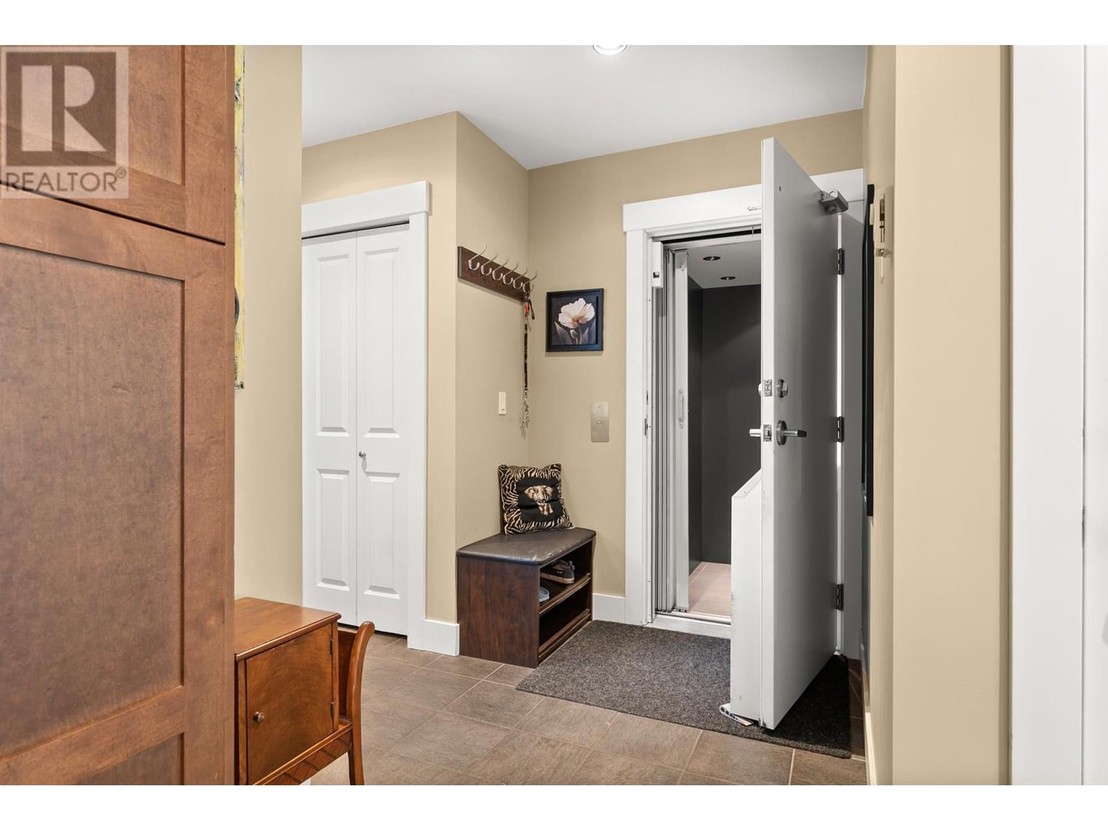 302 6471 Princess Lane, Richmond, British Columbia  V7E 6R7 - Photo 30 - R2812488