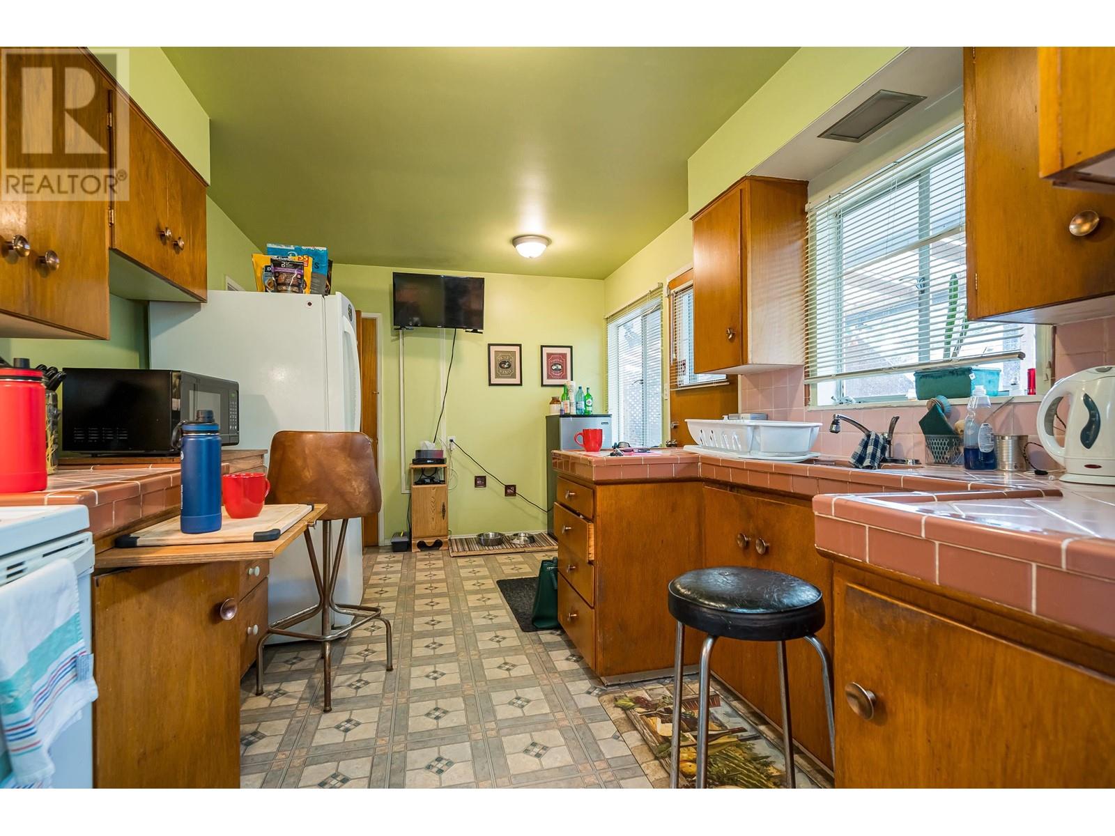 2234 Hawthorne Avenue, Port Coquitlam, British Columbia  V3C 1W6 - Photo 12 - R2812986