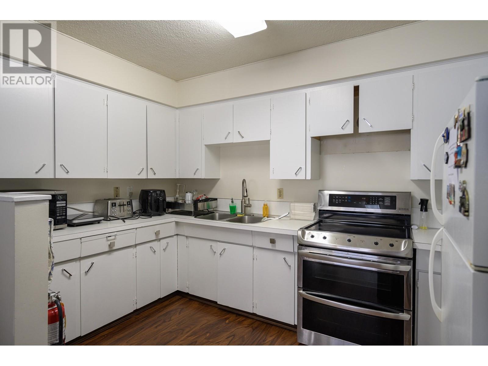 6964 Victoria Drive, Vancouver, British Columbia  V5P 3Y8 - Photo 19 - C8054066
