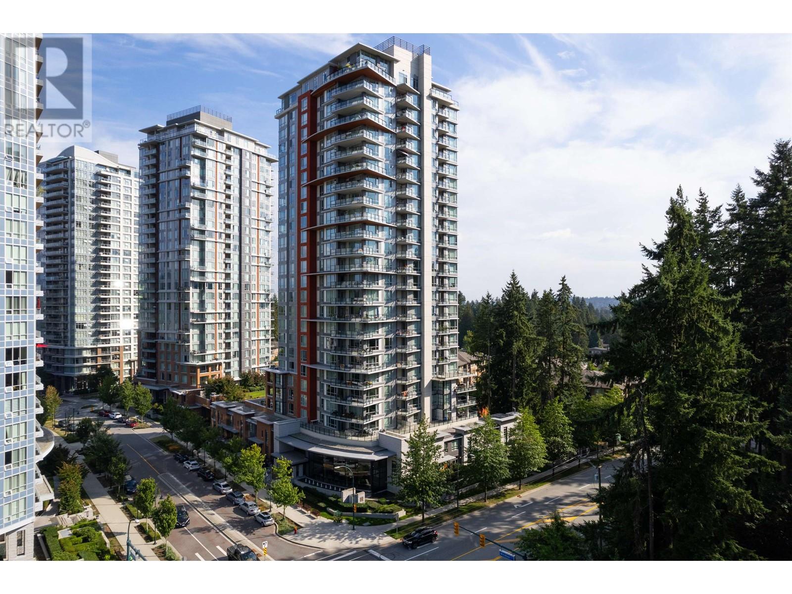 901 3093 Windsor Gate, Coquitlam, British Columbia  V3B 0N2 - Photo 3 - R2813765