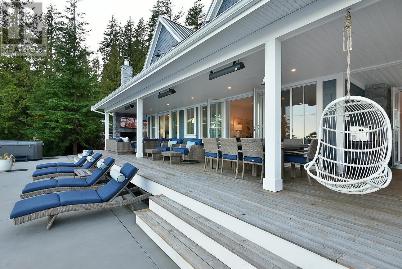165 Witherby Road, Gibsons, British Columbia  V0N 1V6 - Photo 4 - R2813846