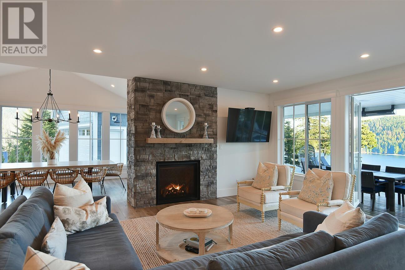 165 Witherby Road, Gibsons, British Columbia  V0N 1V6 - Photo 9 - R2813846